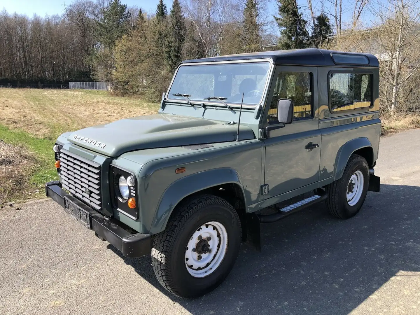 Land Rover Defender 90 E Station Wagon 2.2 Diesel, Klima Green - 1