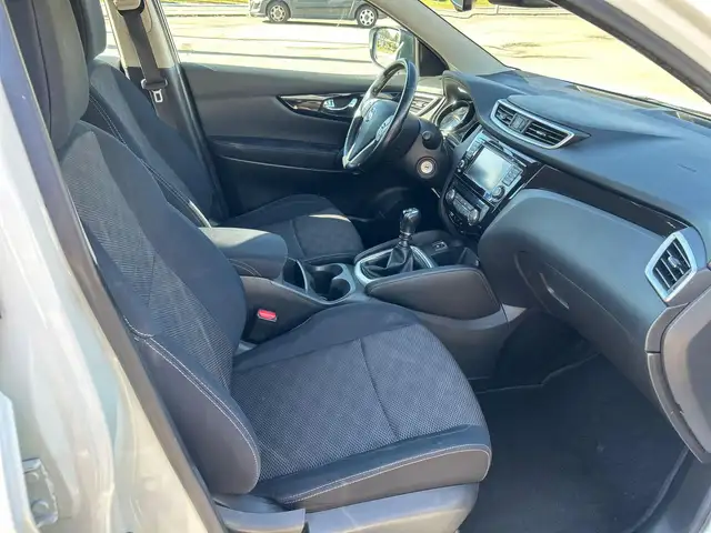 Nissan Qashqai view 12