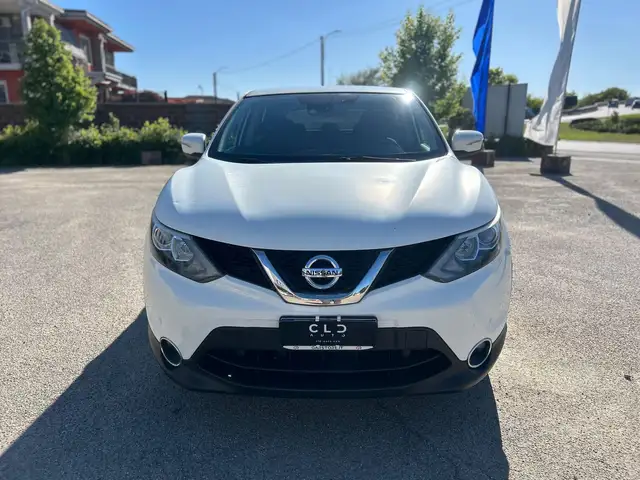 Nissan Qashqai view 3