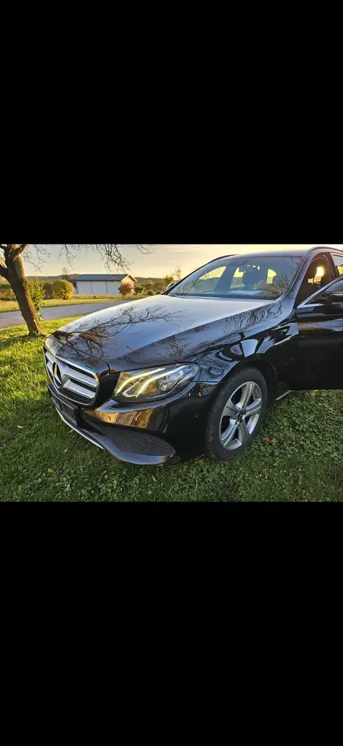 Mercedes-Benz E 220 d T Austria Edition Avantgarde 4MATIC Aut. - 1