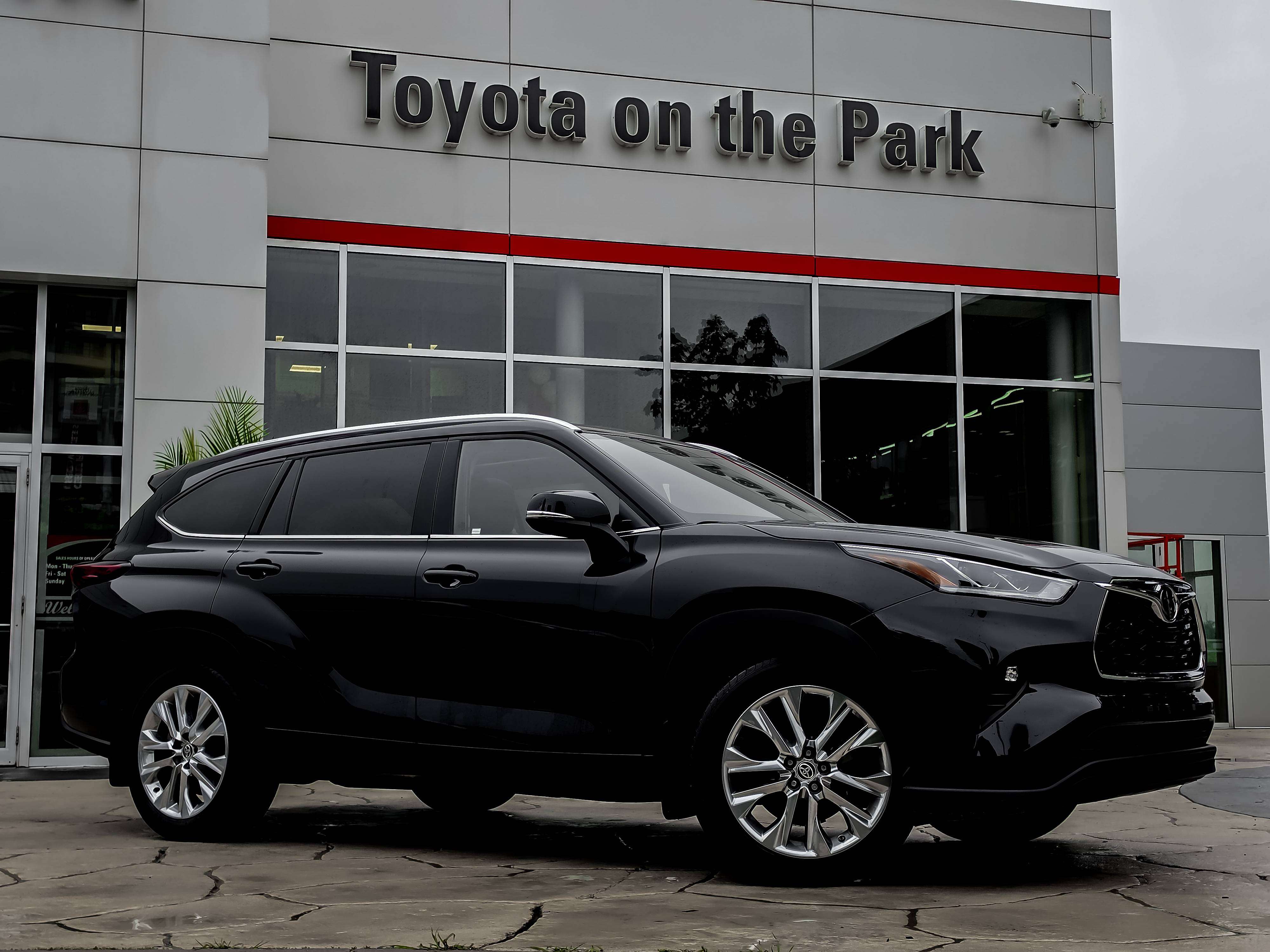 used 2025 Toyota Highlander car, priced at $55,777