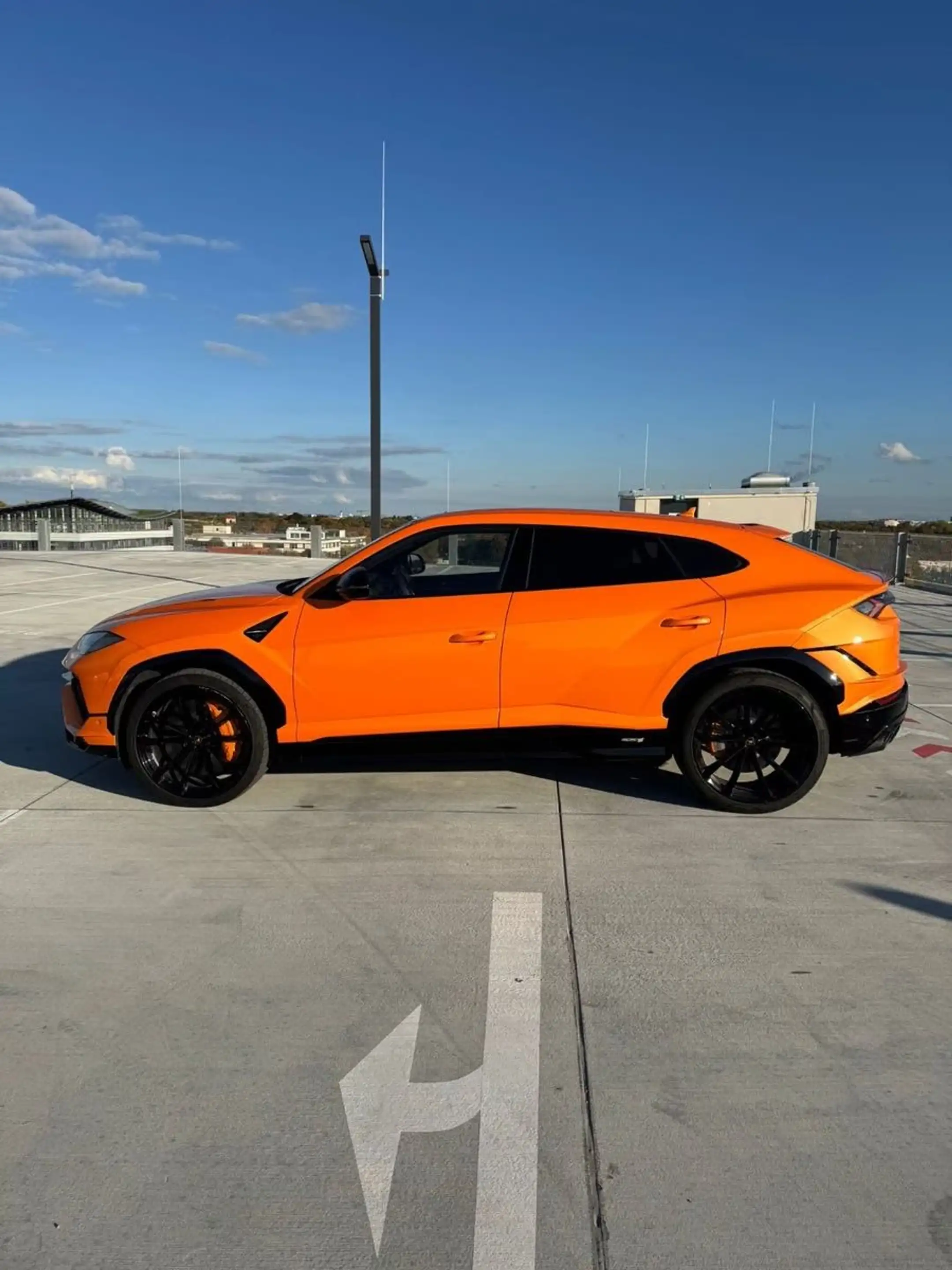 Lamborghini Urus S  Arancio Borealis  1. Hand 666 PS — photo 4