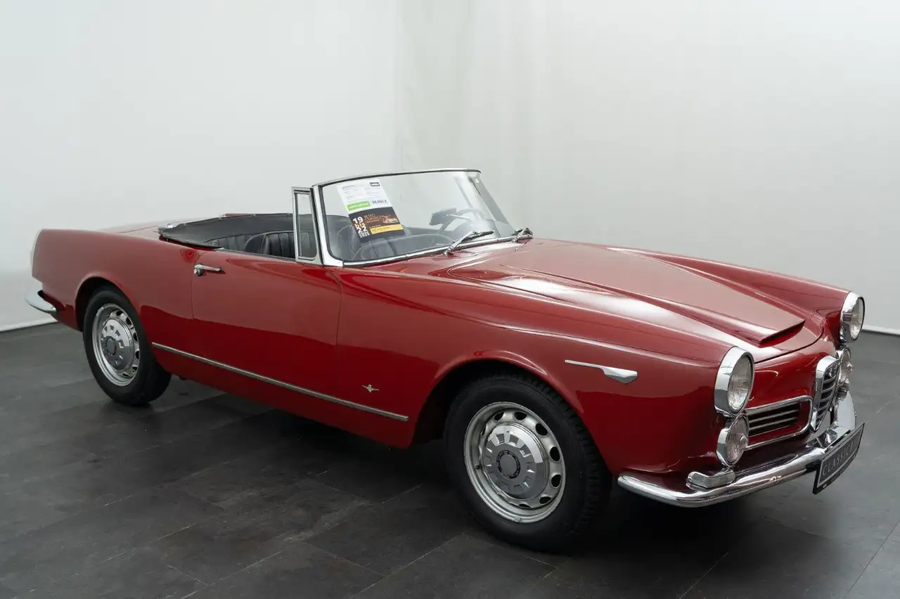 Alfa Romeo Spider 2600, foto 2