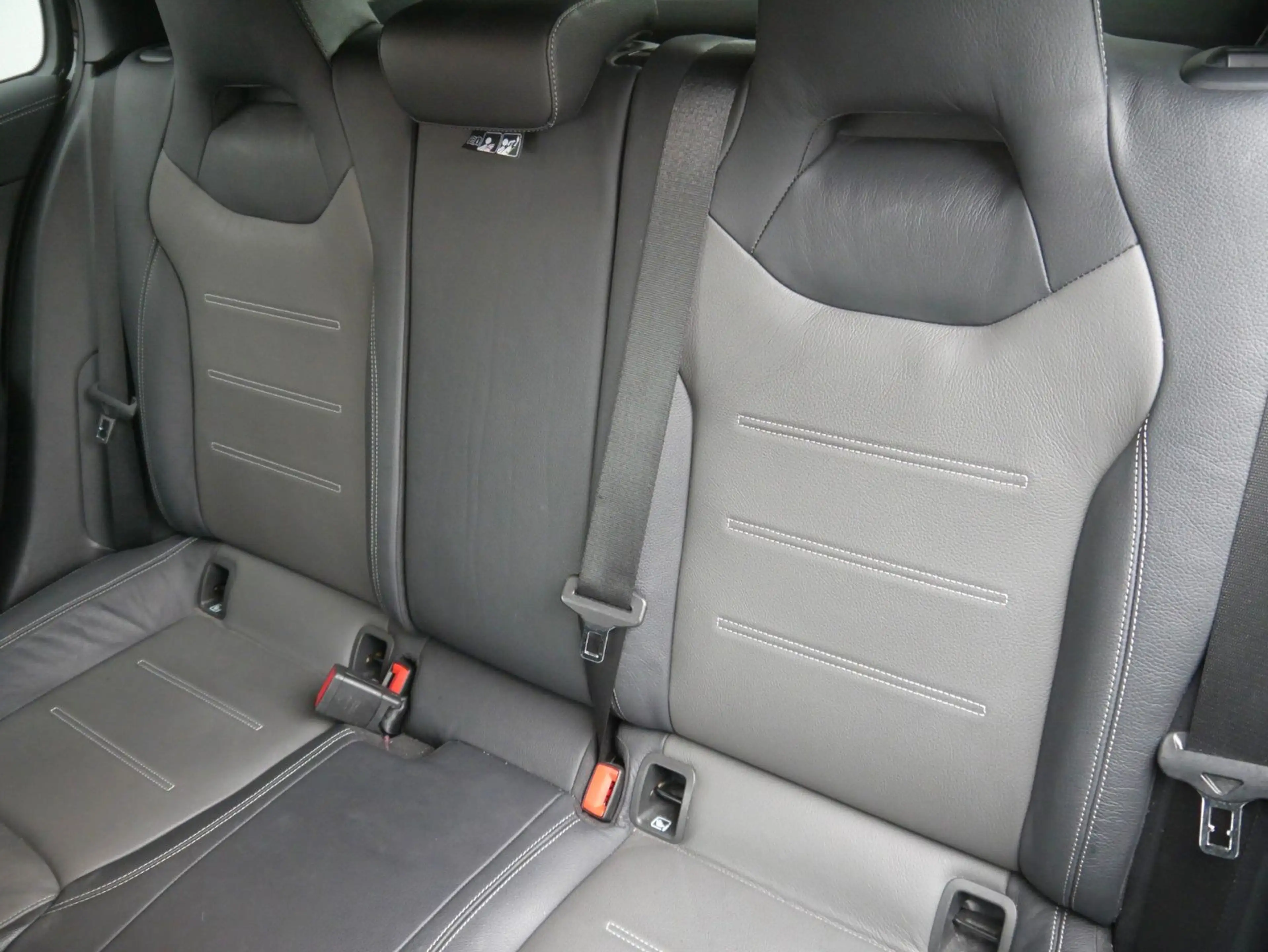 Mercedes-Benz A 250 AMG-LINE ZYLINDERKOPF UND STEUERKETTE NEU! — photo 10