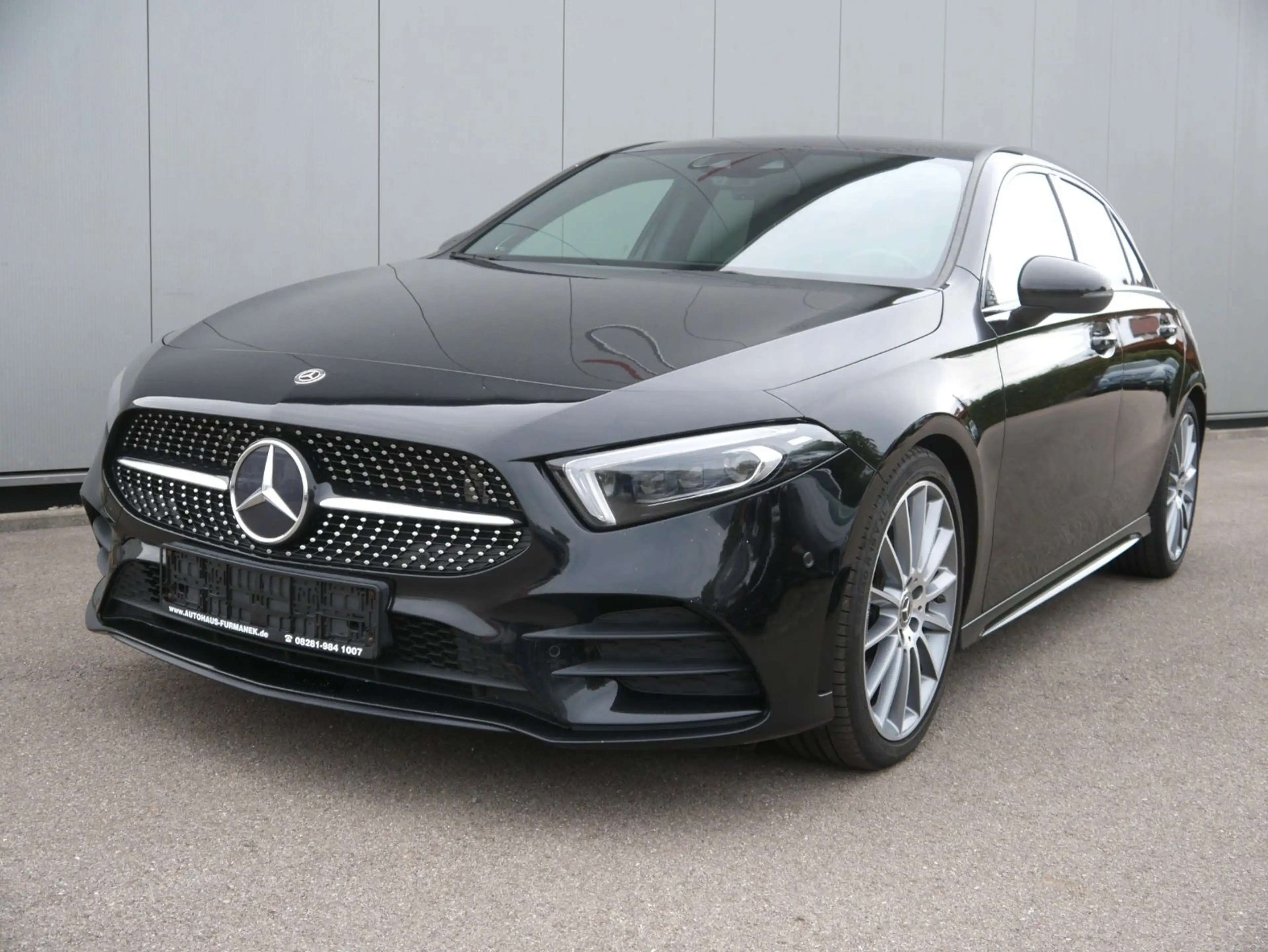 Mercedes-Benz A 250 AMG-LINE ZYLINDERKOPF UND STEUERKETTE NEU!