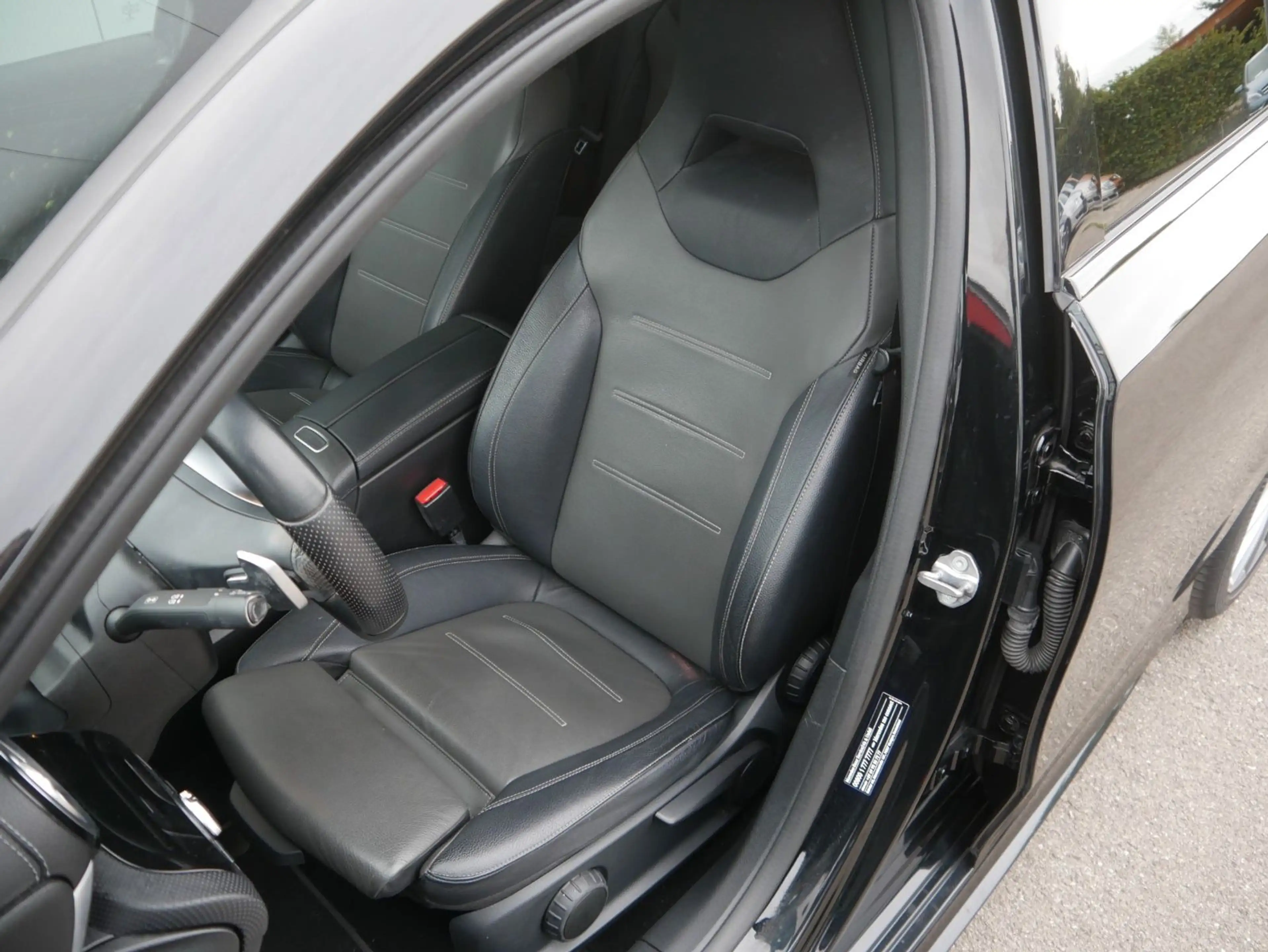 Mercedes-Benz A 250 AMG-LINE ZYLINDERKOPF UND STEUERKETTE NEU! — photo 8