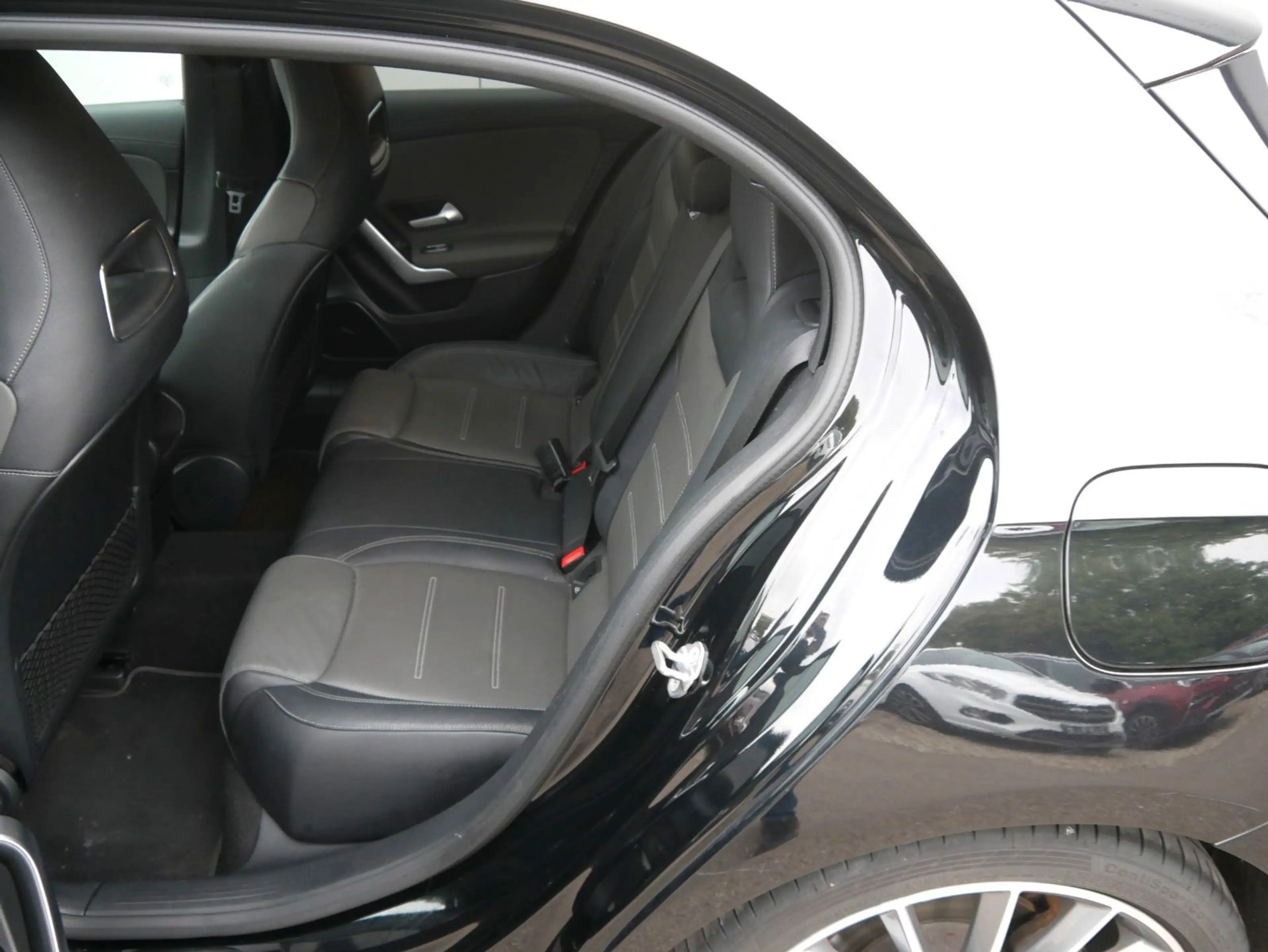 Mercedes-Benz A 250 AMG-LINE ZYLINDERKOPF UND STEUERKETTE NEU! — photo 9