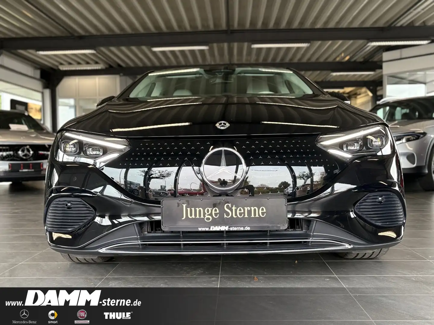 Mercedes-Benz EQE 350 EQE 350+ Electric Art/AHK/Distronic/Memory/+Flex Schwarz - 2
