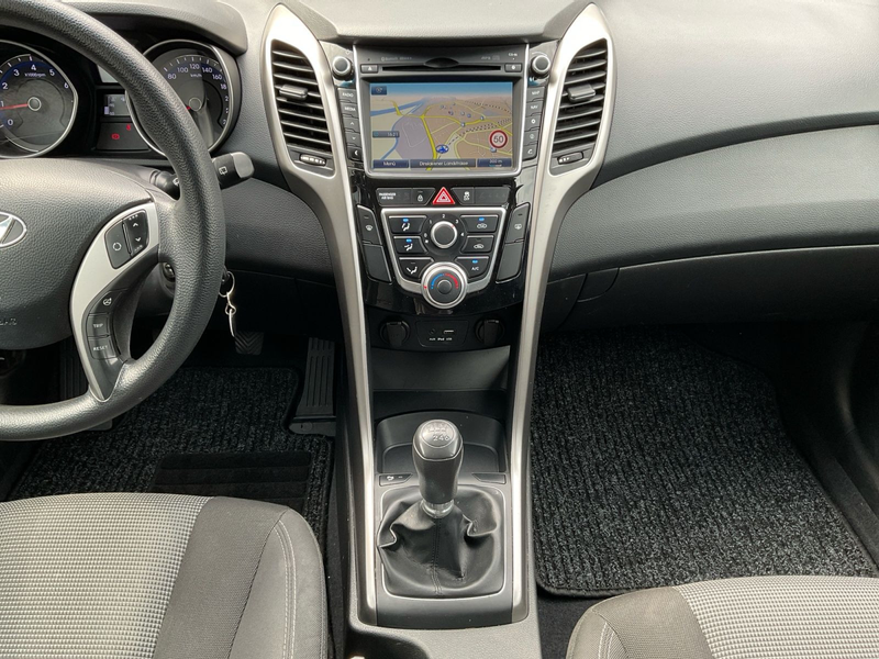 Hyundai i30 I30 1.4 — photo 11
