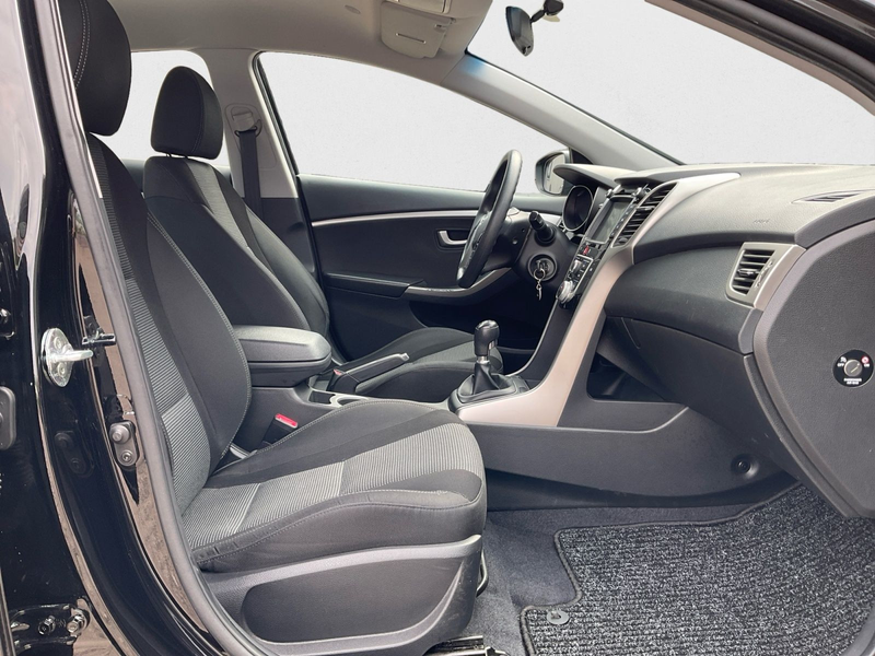 Hyundai i30 I30 1.4 — photo 15