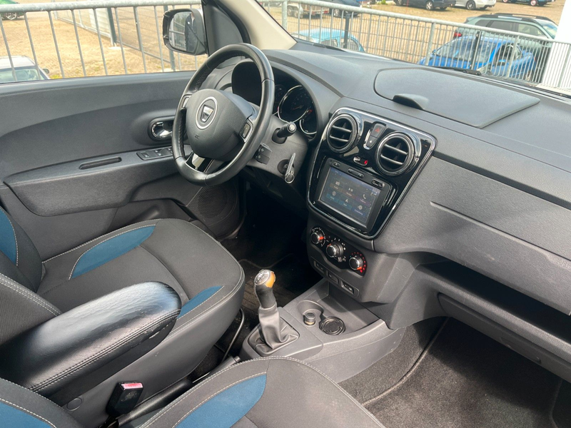 Dacia Lodgy Celebration 1.2 TCe 115 — photo 12