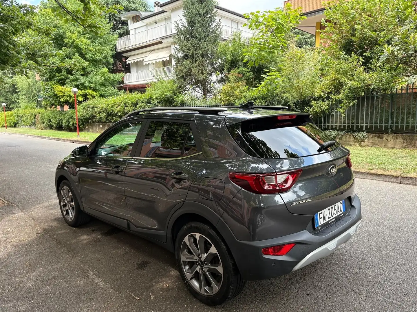 Kia Stonic Stonic 1.0 T-GDi 120 CV Style Šedá - 2