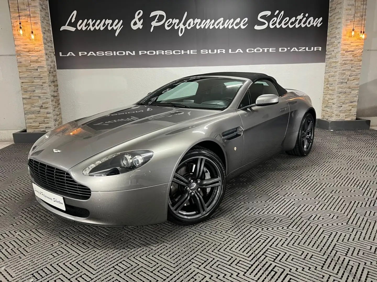 Aston Martin Vantage Phase 2 Roadster Volante Cabriolet 4.7 V8 426ch -  Gri - 2