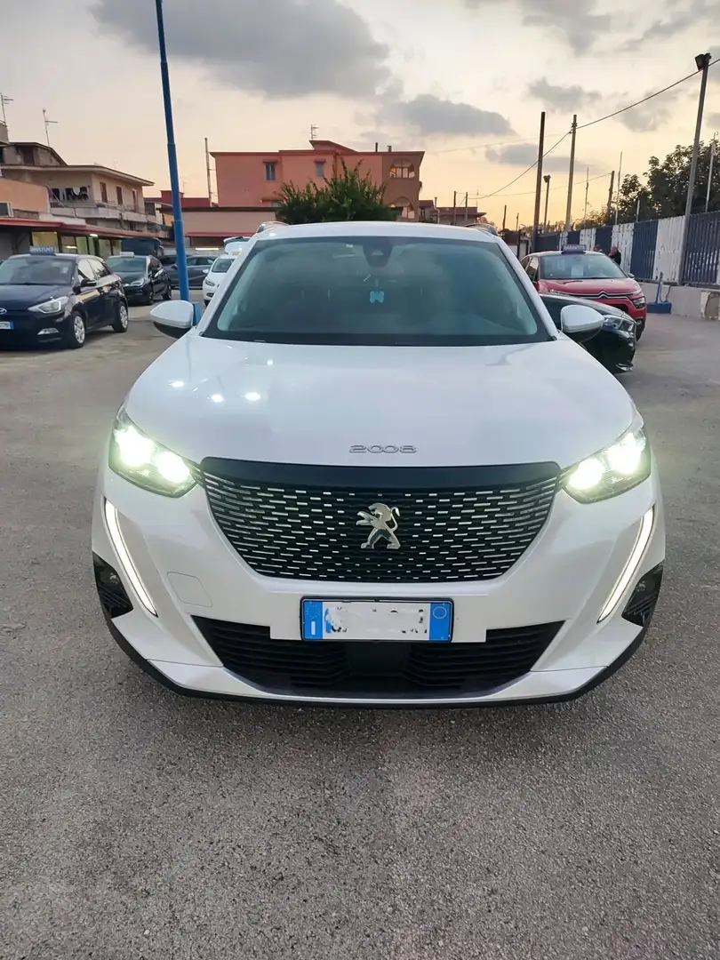 Peugeot 2008 1.2 bz 101cv Allure con 25.000 Chilometri - 2