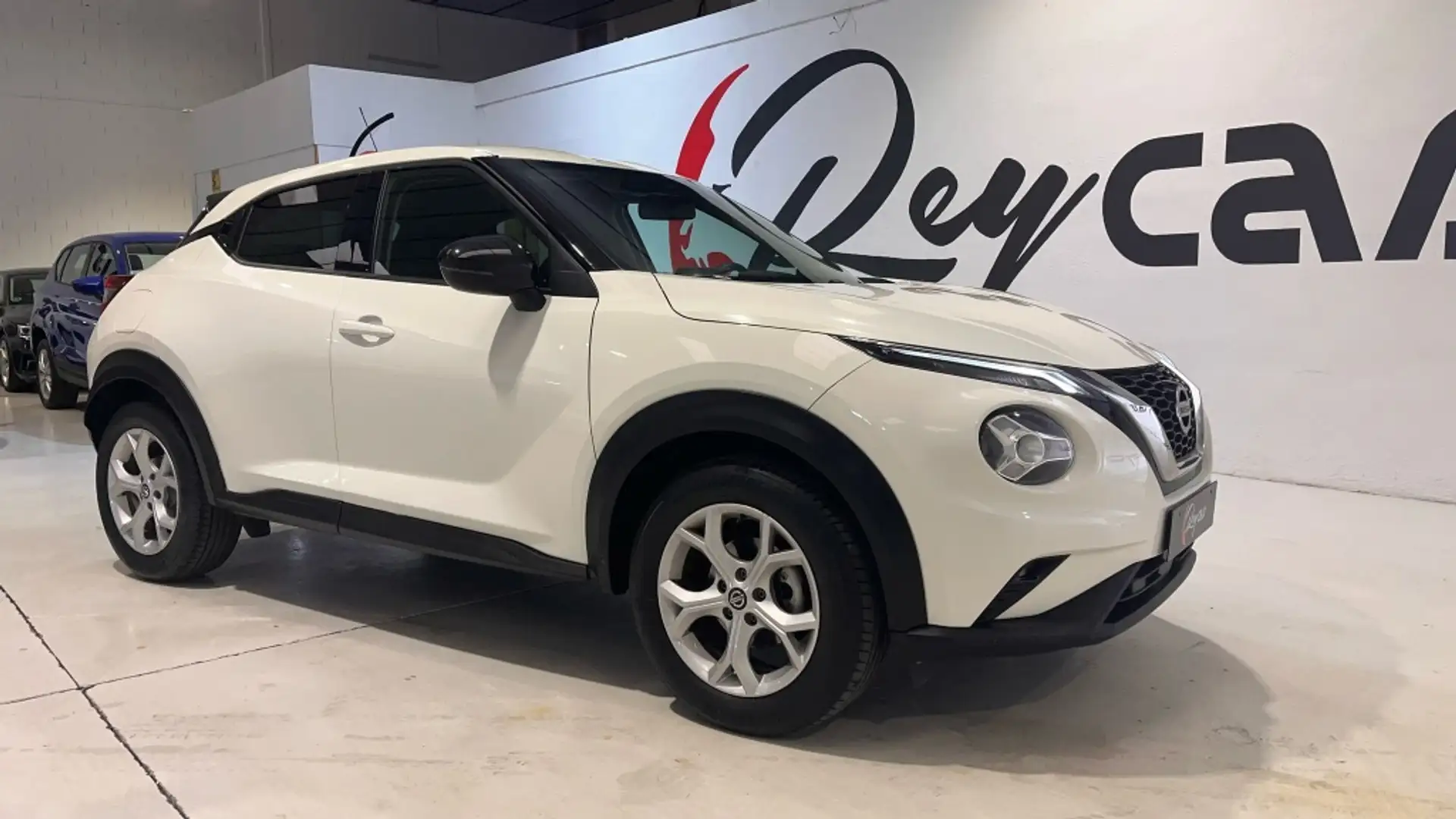 Nissan Juke 1.0 DIG-T Acenta 4x2 114 Beige - 1