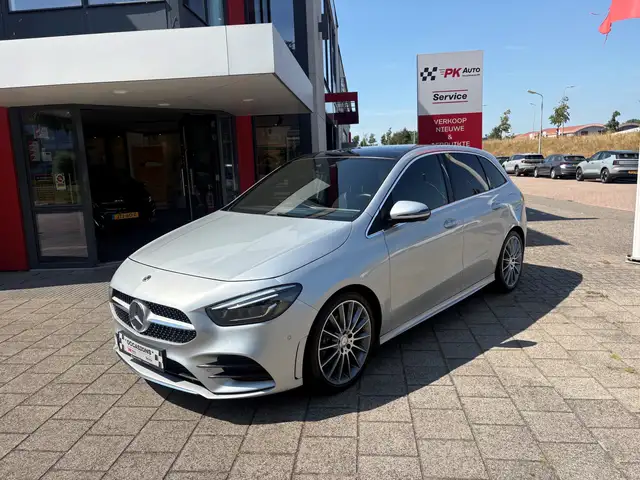 Mercedes-Benz B 200 AMG Line | Navi | Pano | Cruise | 49.809 km Dealer