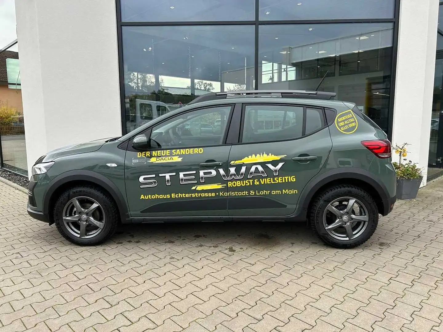 Dacia Sandero Stepway Expression TCe 90 +SHZ Grün - 2