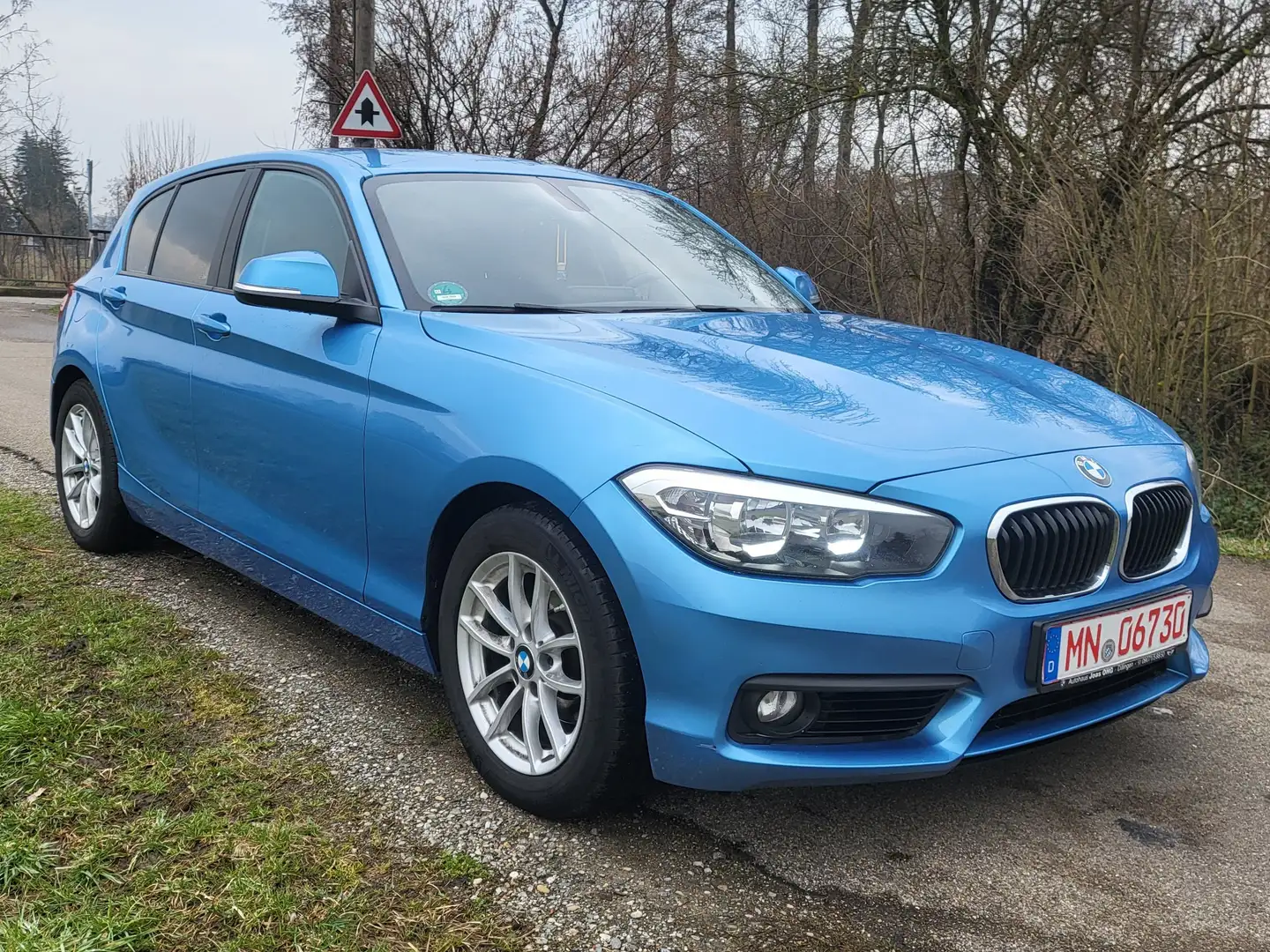 BMW 118 118d Advantage Blau - 2