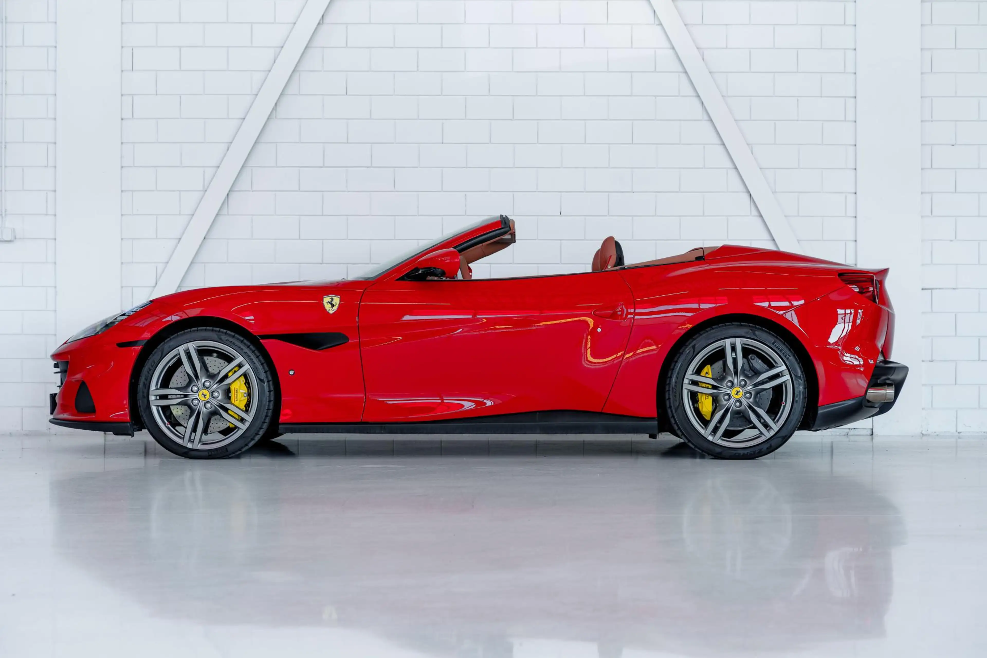 Ferrari Portofino M 3.9 V8 HELE | Scuderia Shield | Passenger Displa — photo 2