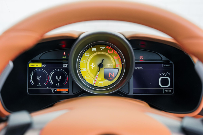 Ferrari Portofino M 3.9 V8 HELE | Scuderia Shield | Passenger Displa — photo 33