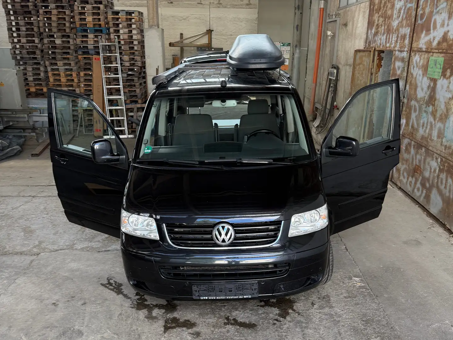 Volkswagen T5 Multivan Multivan 4MOTION DPF Cruise Schwarz - 1