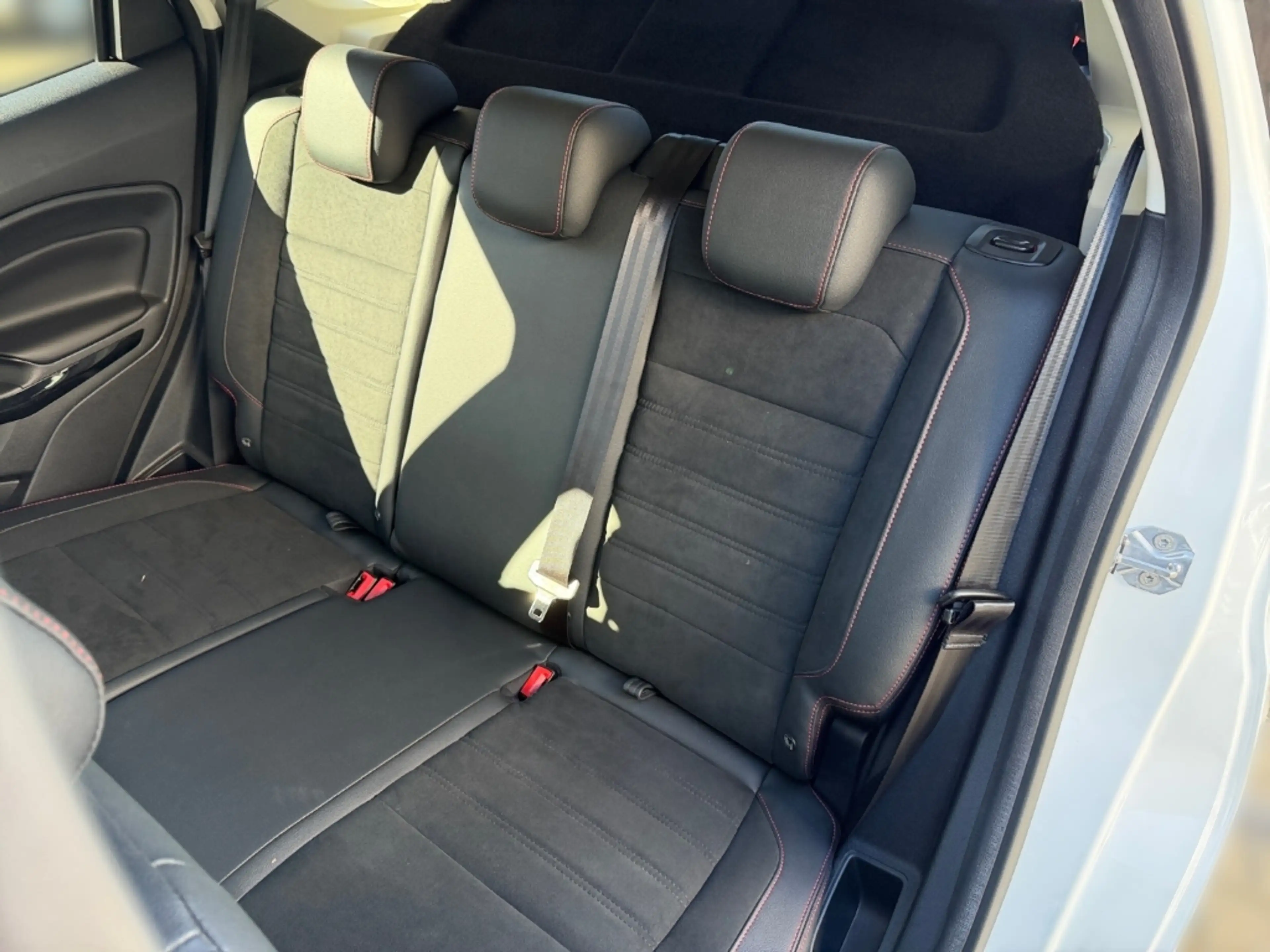 Ford EcoSport ST-Line Apple CarPlay Android Auto Klimaautom Musi — photo 15