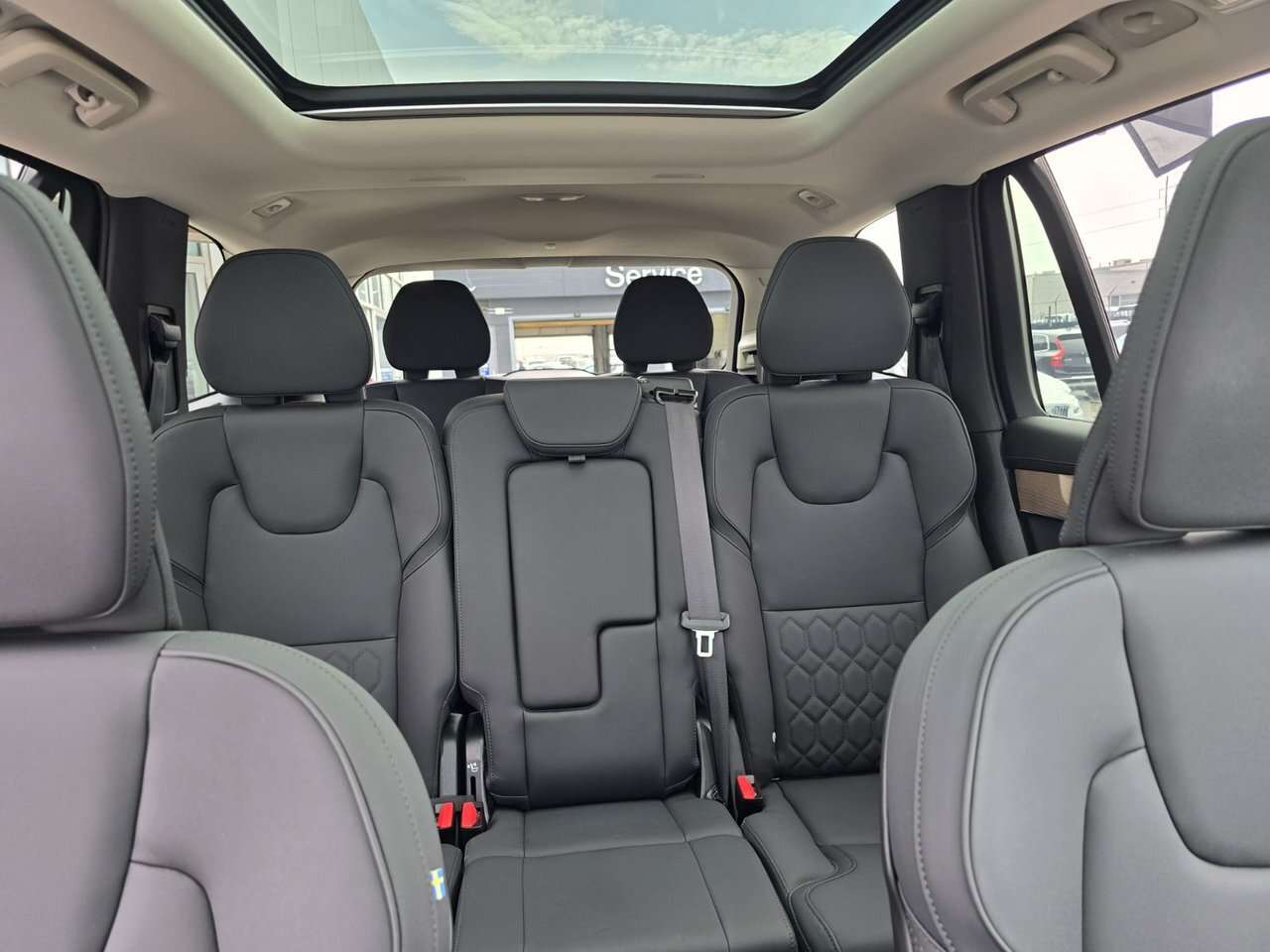 2026 Volvo XC90 UP TO *5YR/UNLIMITED KM WARRANTY... thumb 9