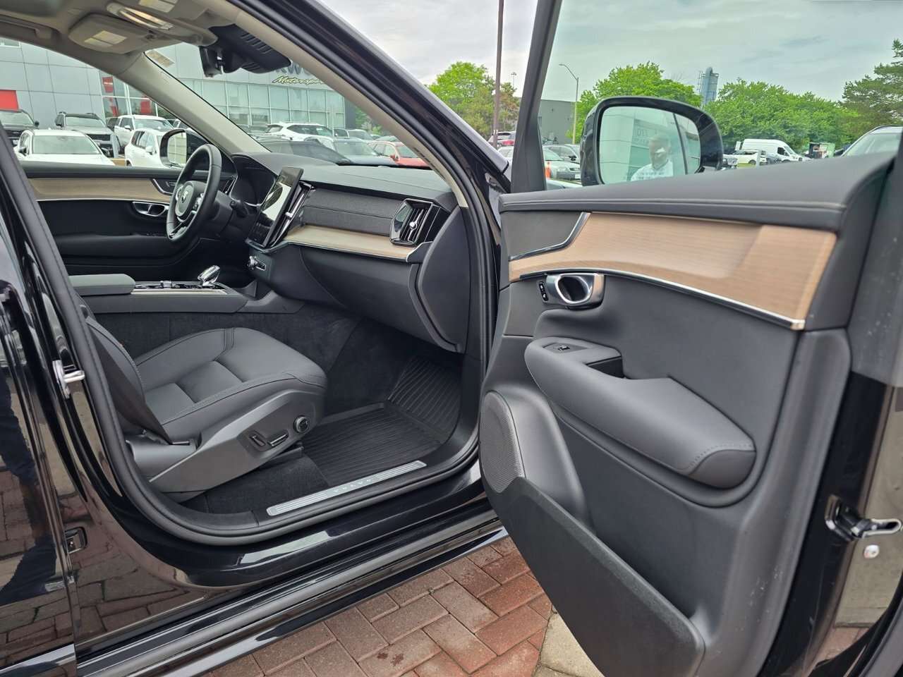 2026 Volvo XC90 UP TO *5YR/UNLIMITED KM WARRANTY... thumb 23