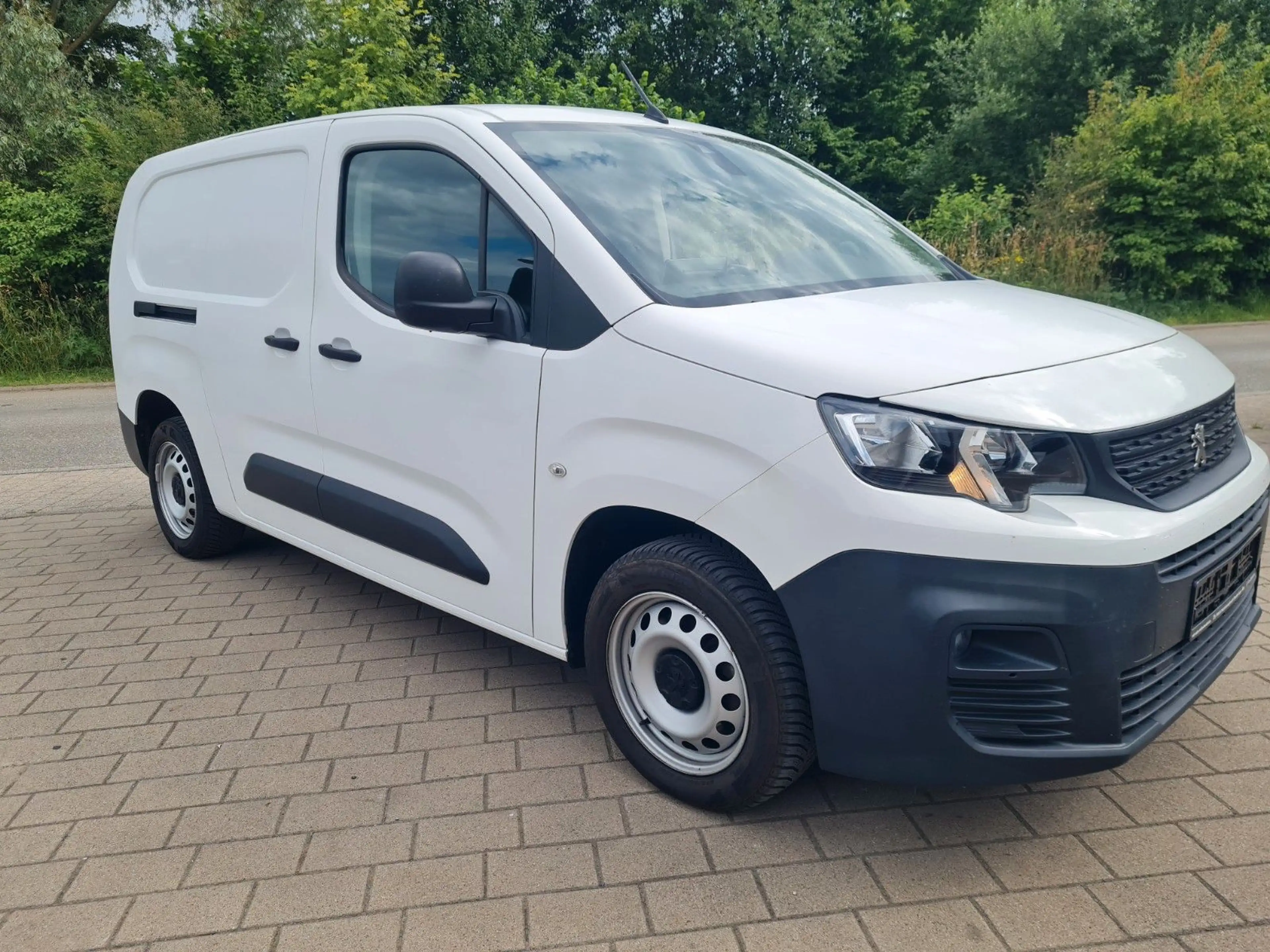 Peugeot Partner L2 Navi Shz.Sthz.AHK Regal — photo 4
