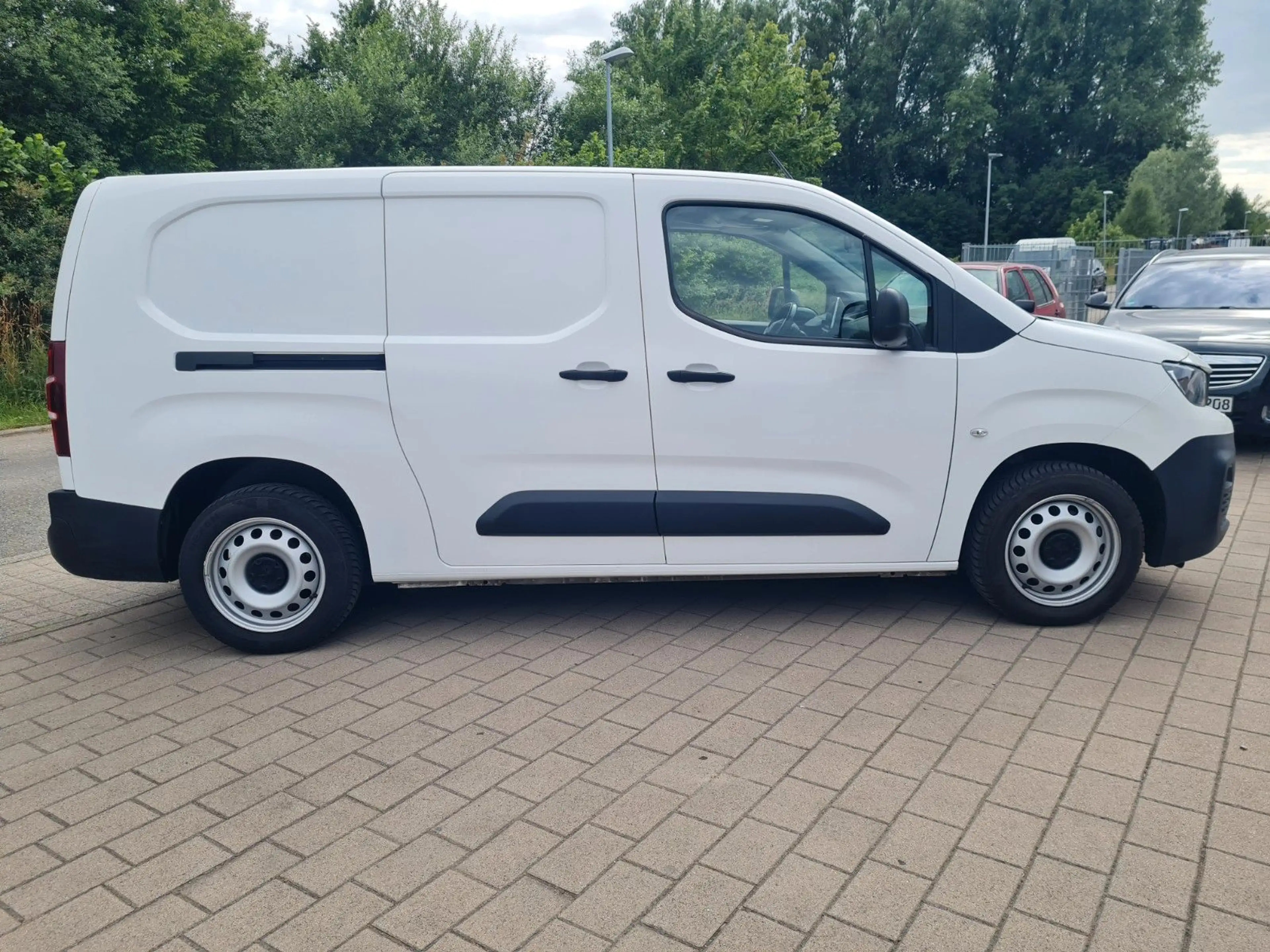 Peugeot Partner L2 Navi Shz.Sthz.AHK Regal — photo 5