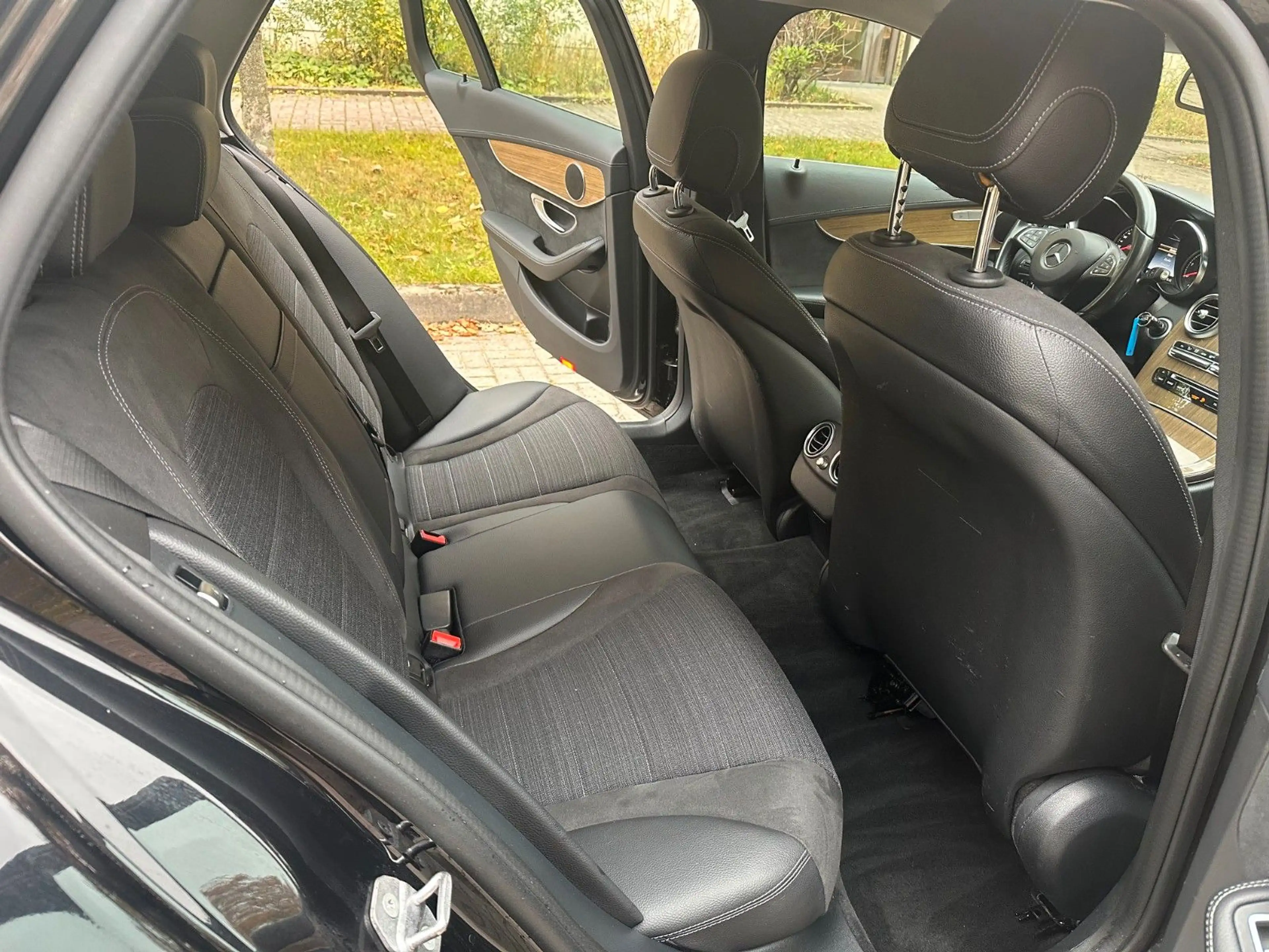 Mercedes-Benz C 220 d BlueTec Autom-Leder-Navi-Euro6 — photo 14