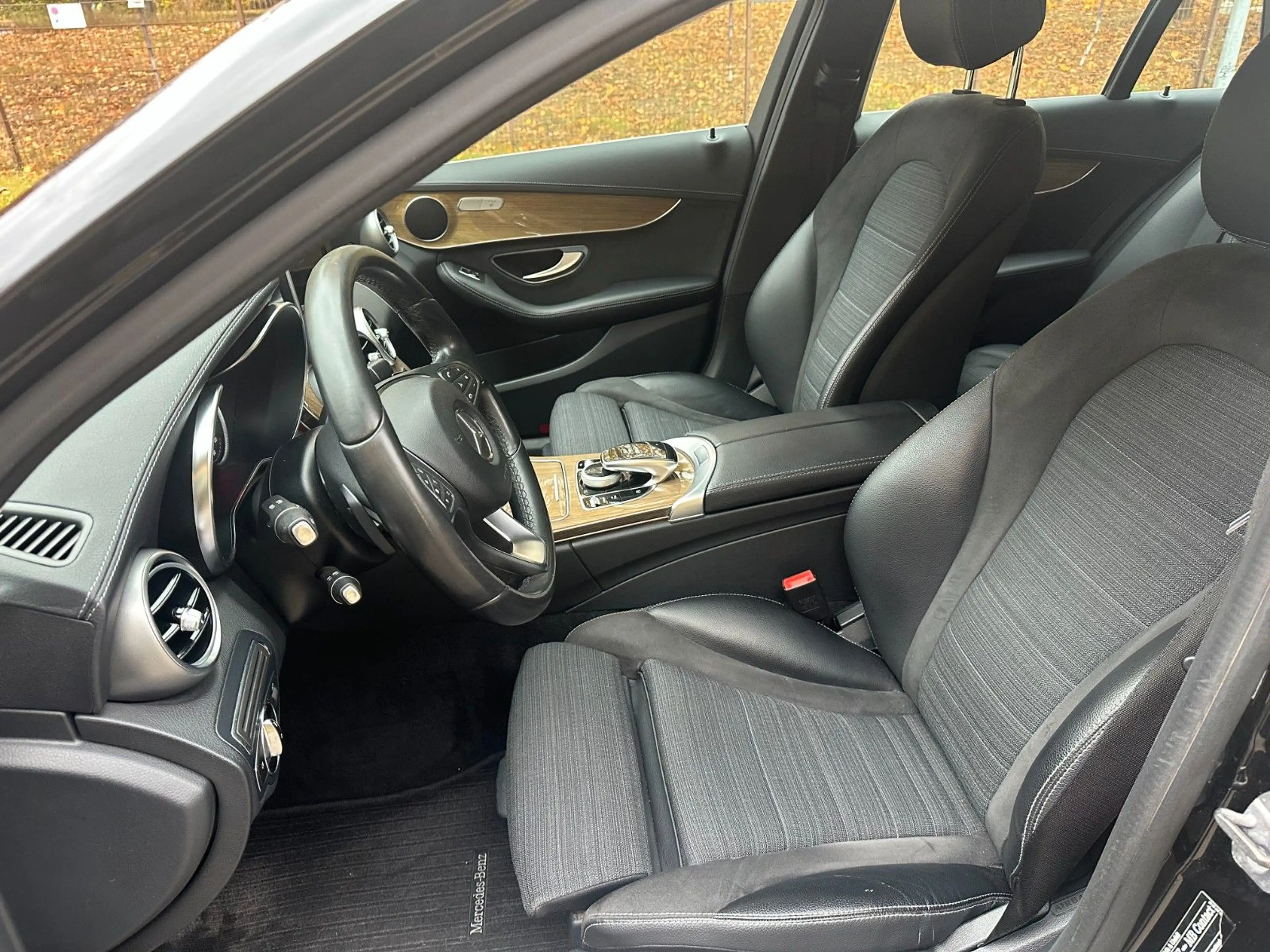 Mercedes-Benz C 220 d BlueTec Autom-Leder-Navi-Euro6 — photo 11
