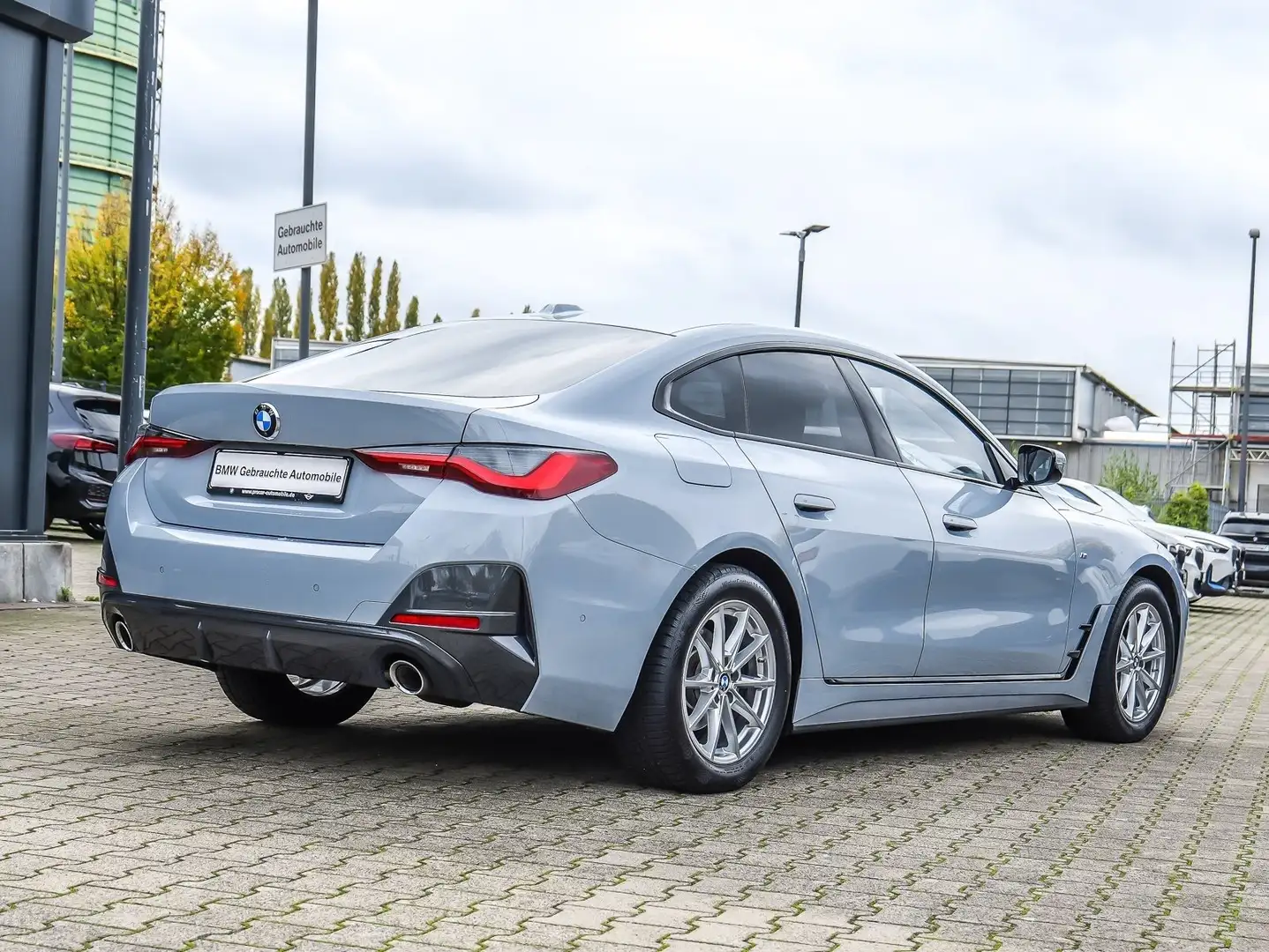 BMW 420 d Gran Coupé M Sport Glasd. Laser ACC RFK HiFi DAB Grau - 2