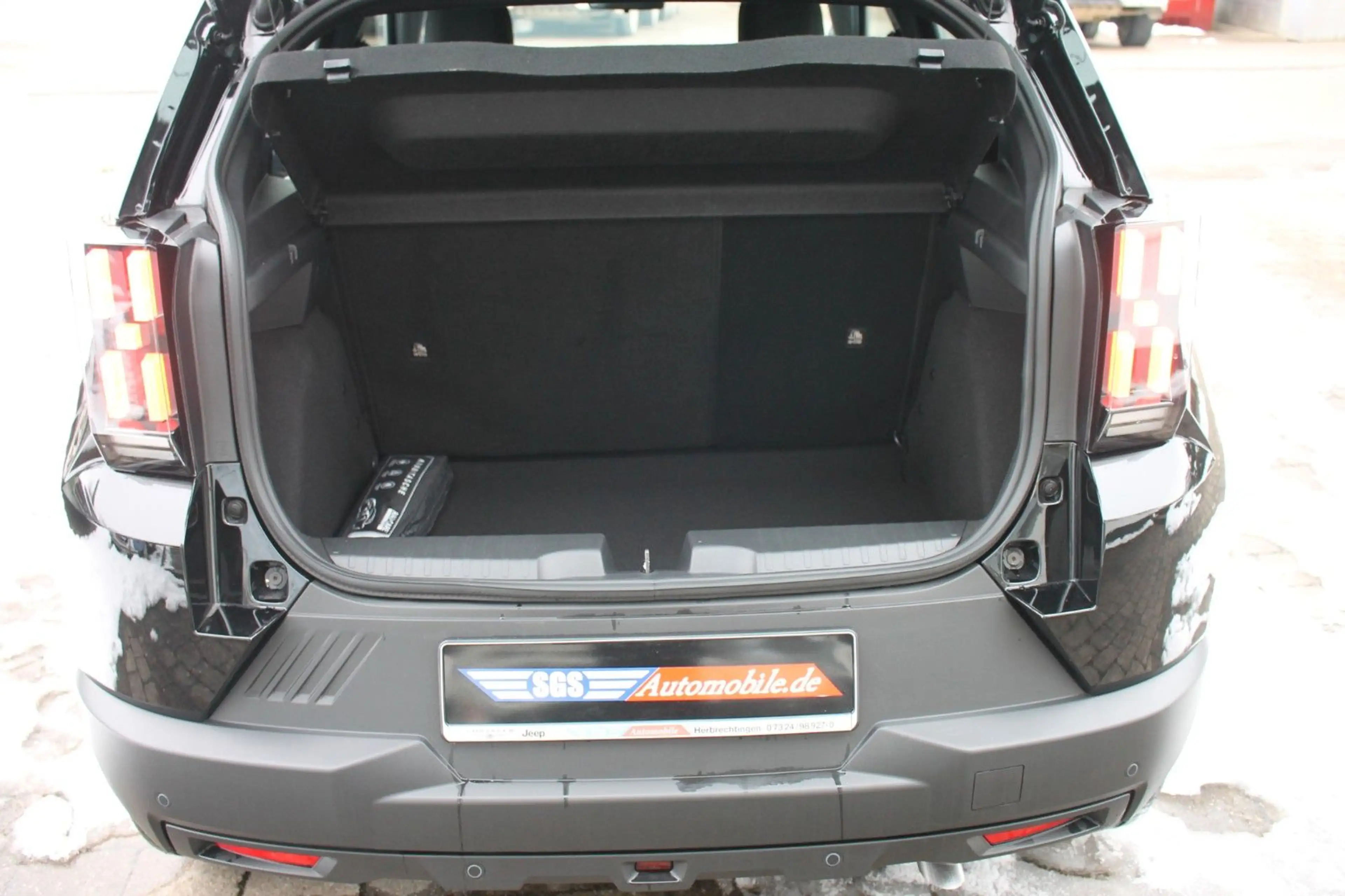 Fiat Grande Panda 1.2 Hybrid 74 kW Icon — photo 7
