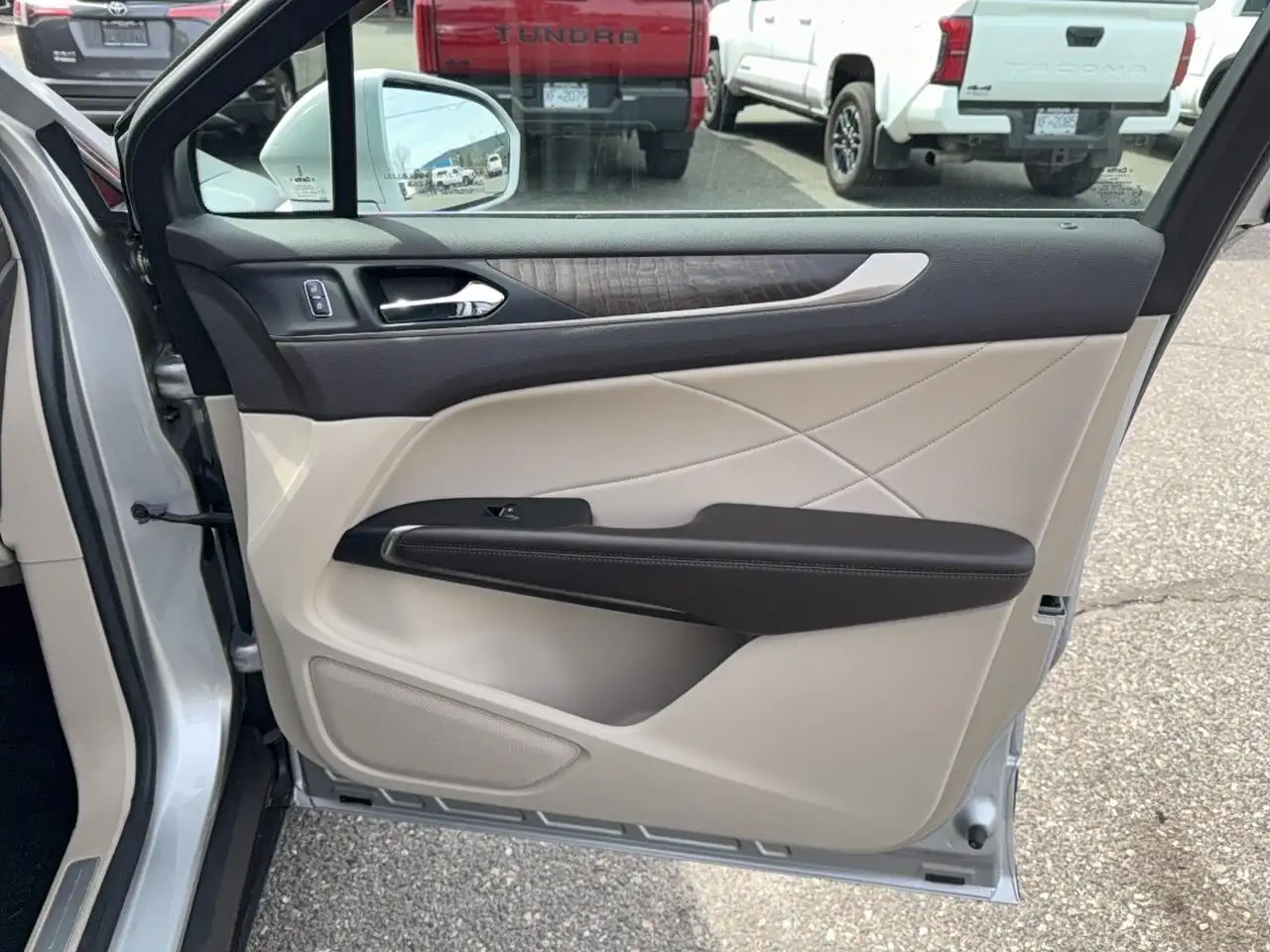 Lincoln MKC снимка Lincoln MKC