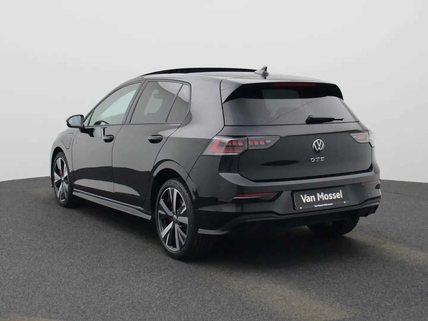 Volkswagen Golf GTE 1.5 eHybrid 272 PK | Automaat | Plug-In | Panorama Noir - 2