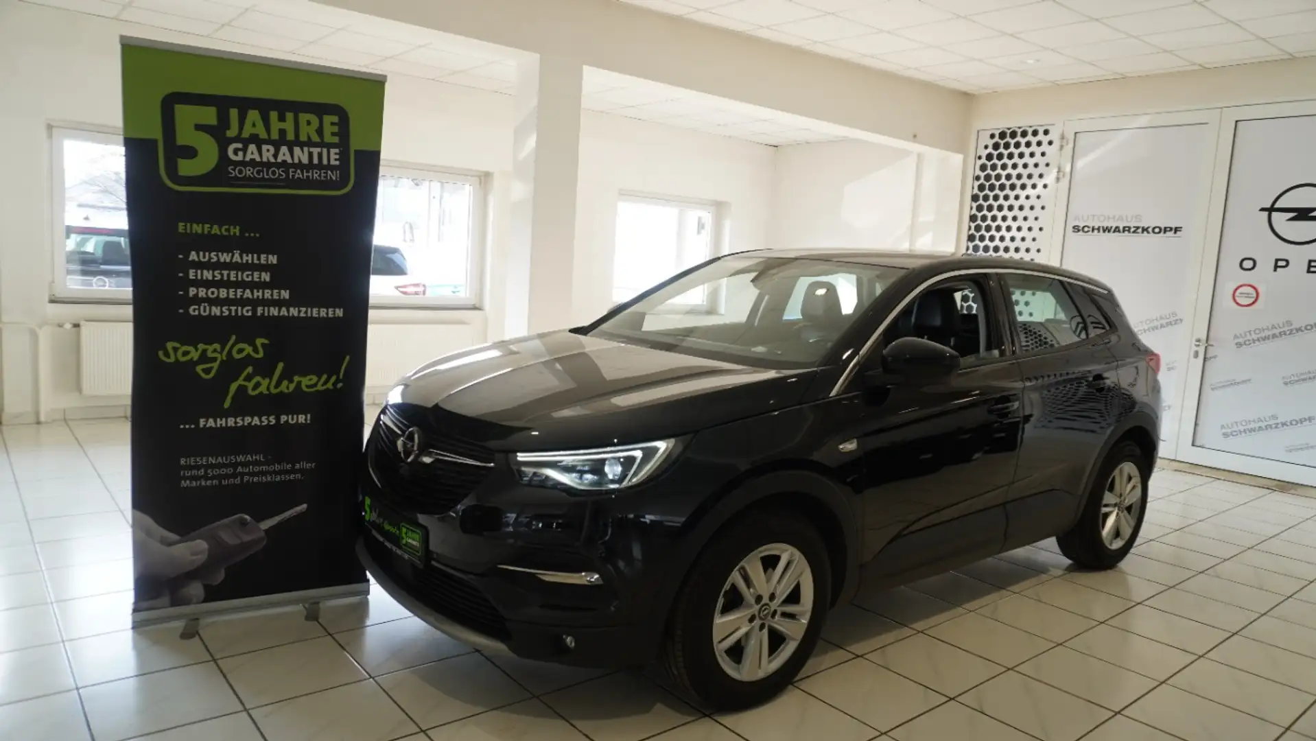 Opel Grandland 1.2T Navi,SitzheizungHinten,Wireless Schwarz - 2