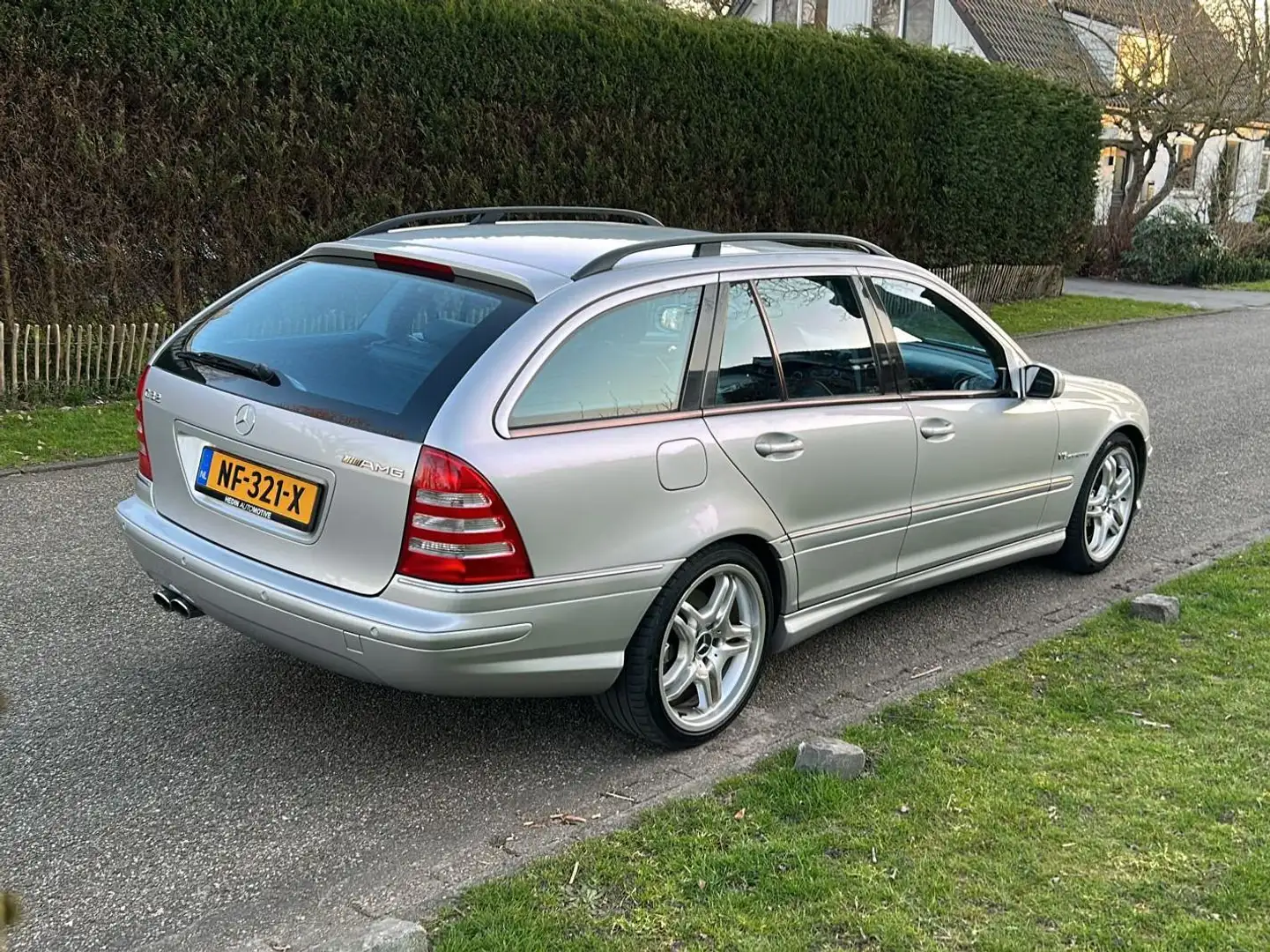 Mercedes-Benz C 32 AMG C 32 AMG Automaat, Schuif kanteldak Серебристый - 1