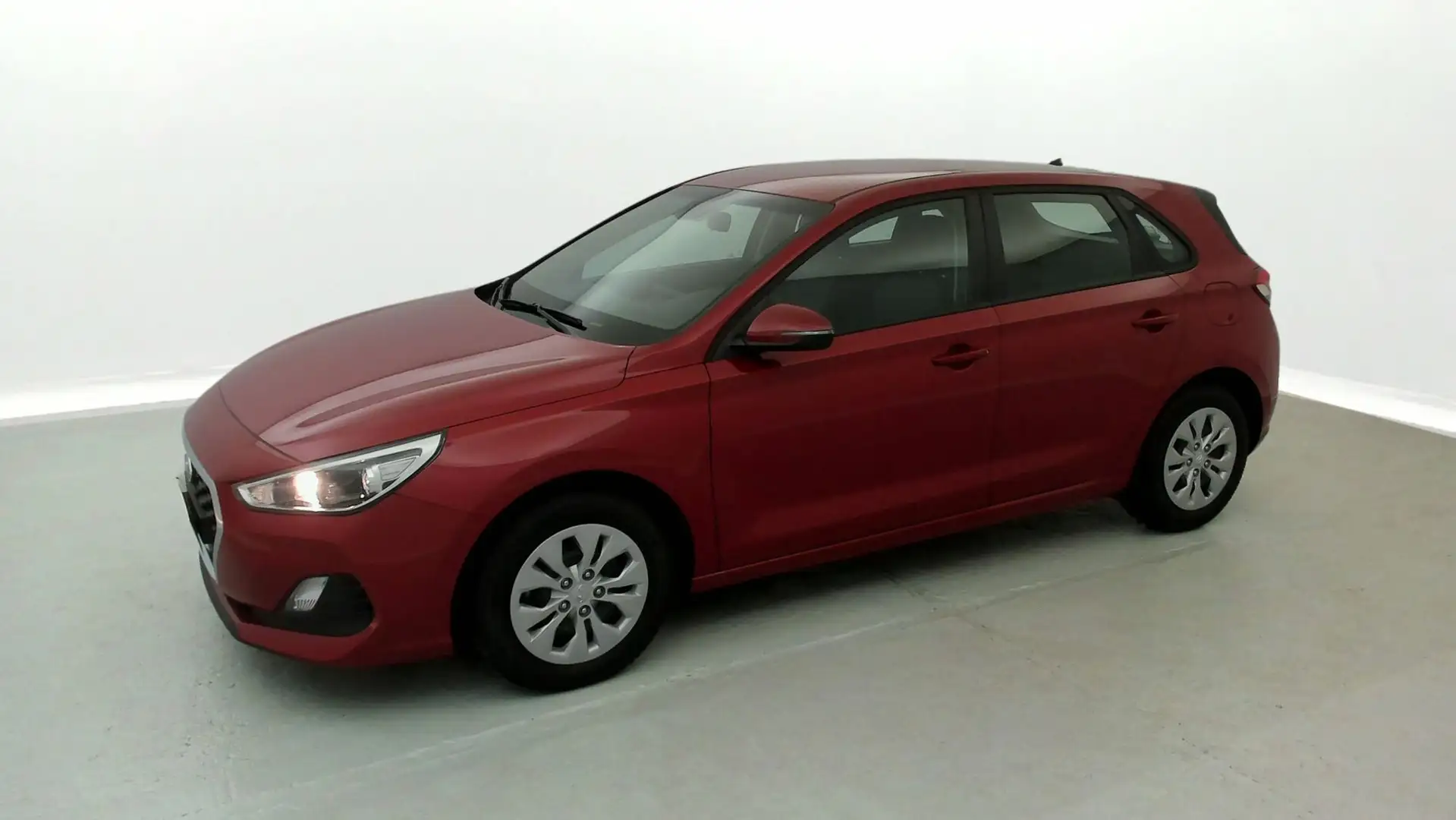 Hyundai i30 1.4 MPI BlueDrive Essence Rojo - 2