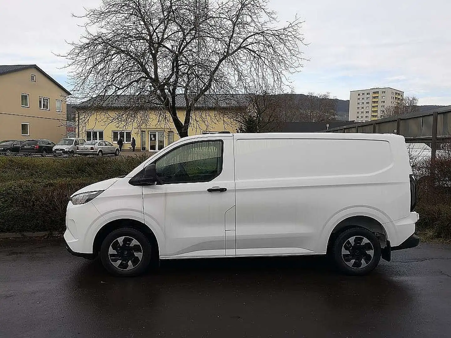 Ford Transit Custom Kasten 2,5 PHEV L1H1 320 Trend Aut. Biały - 2