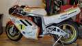 Suzuki GSX-R 750 Barry Sheene Replica Wit - thumbnail 4