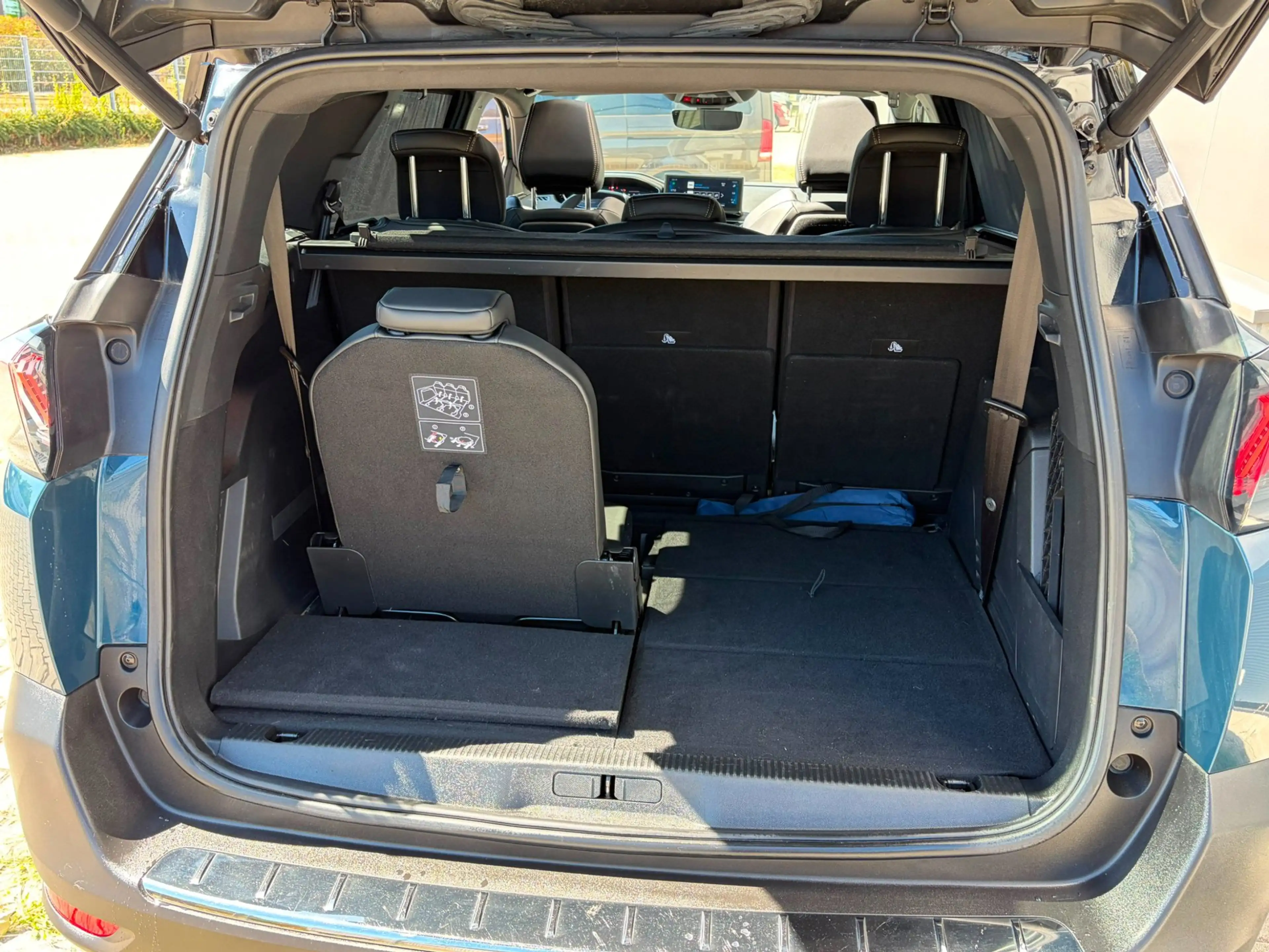 Peugeot 5008 1.2 PureTech GT| PANO| ALCANTARA|FOCAL|MEMORY| — photo 16