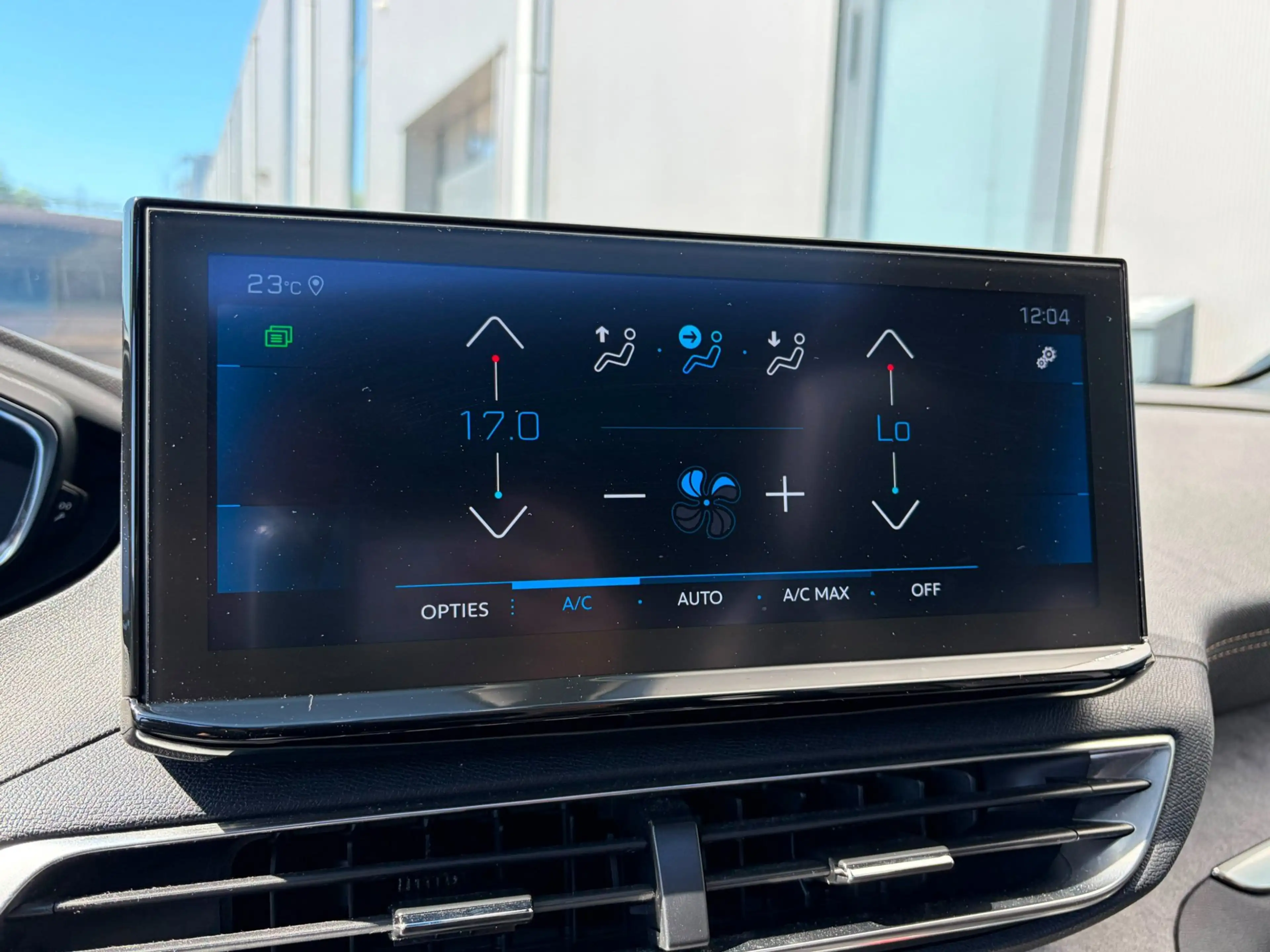 Peugeot 5008 1.2 PureTech GT| PANO| ALCANTARA|FOCAL|MEMORY| — photo 40