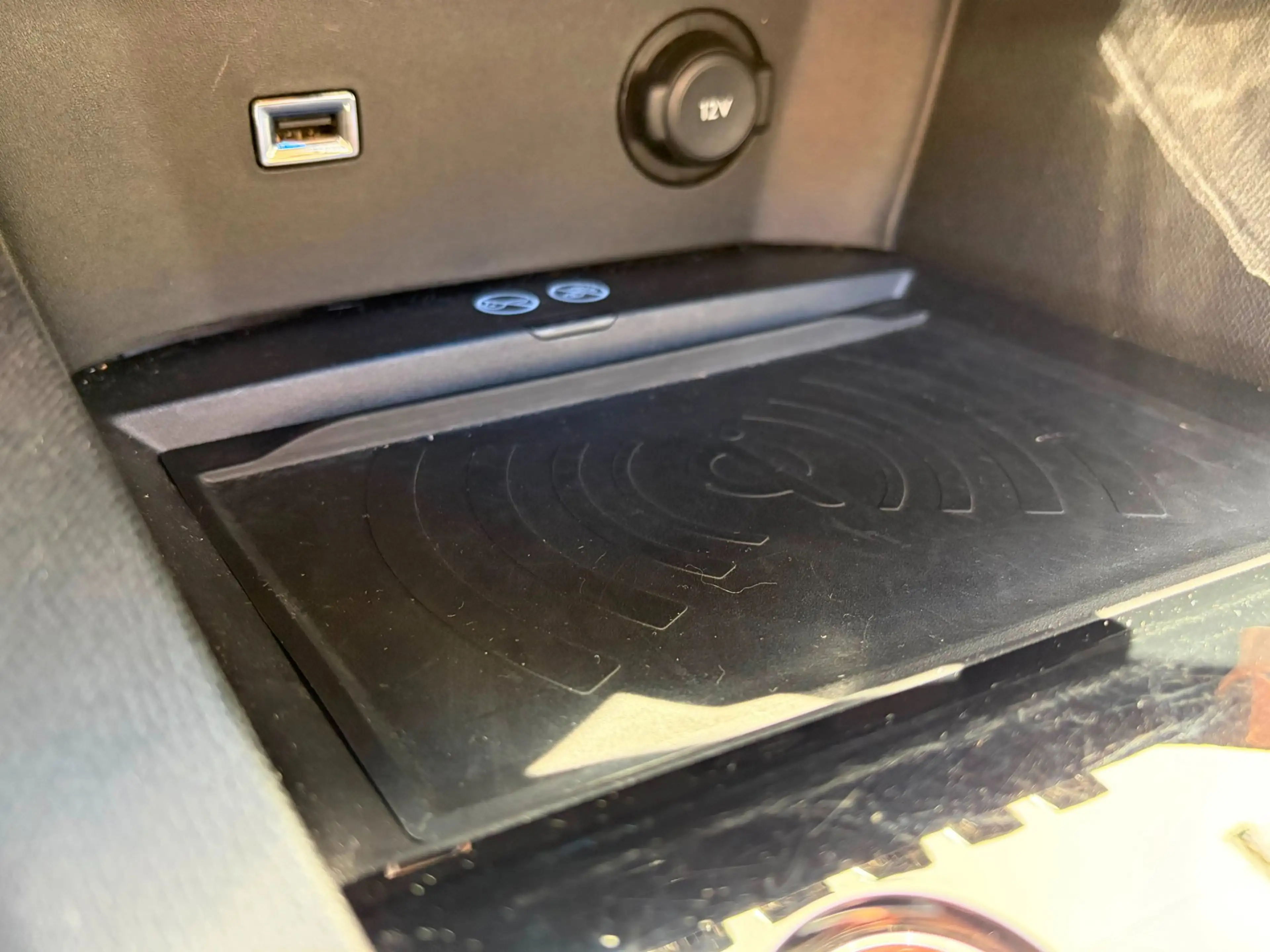 Peugeot 5008 1.2 PureTech GT| PANO| ALCANTARA|FOCAL|MEMORY| — photo 37