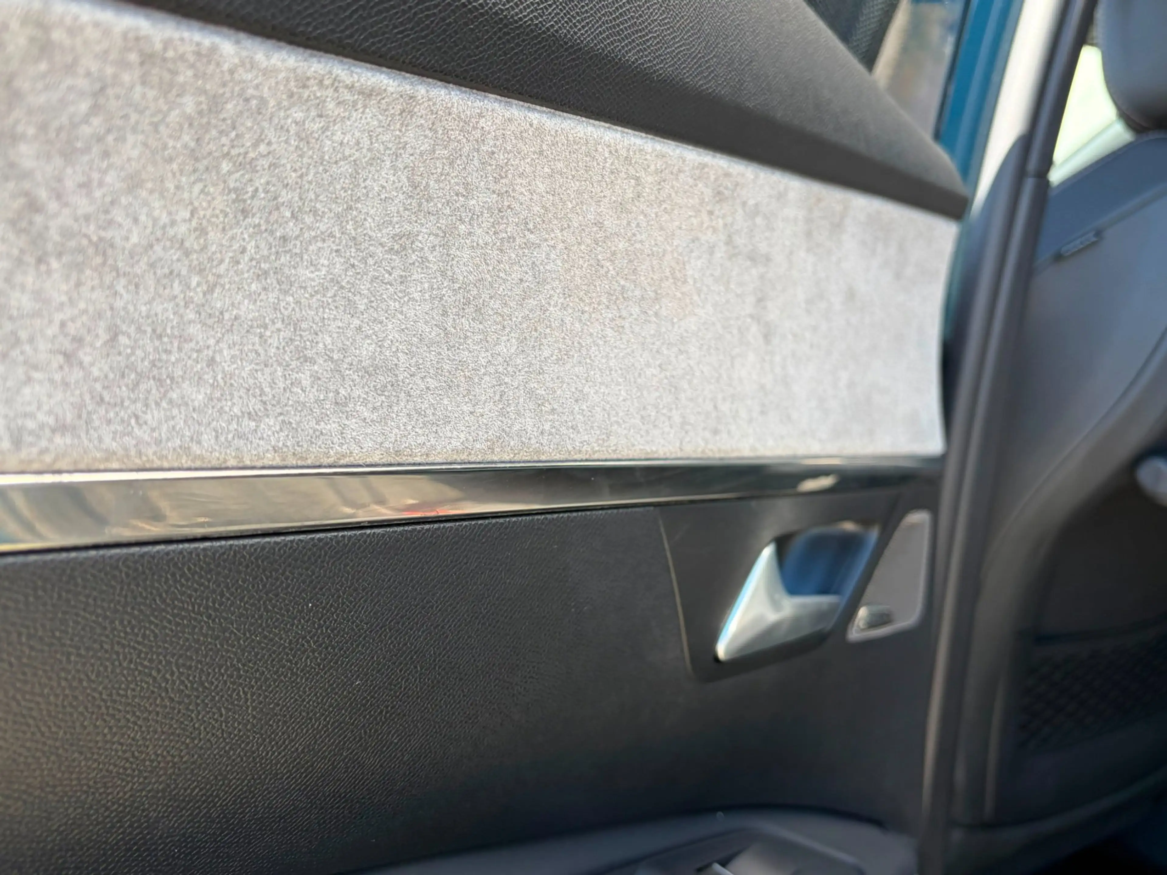 Peugeot 5008 1.2 PureTech GT| PANO| ALCANTARA|FOCAL|MEMORY| — photo 19