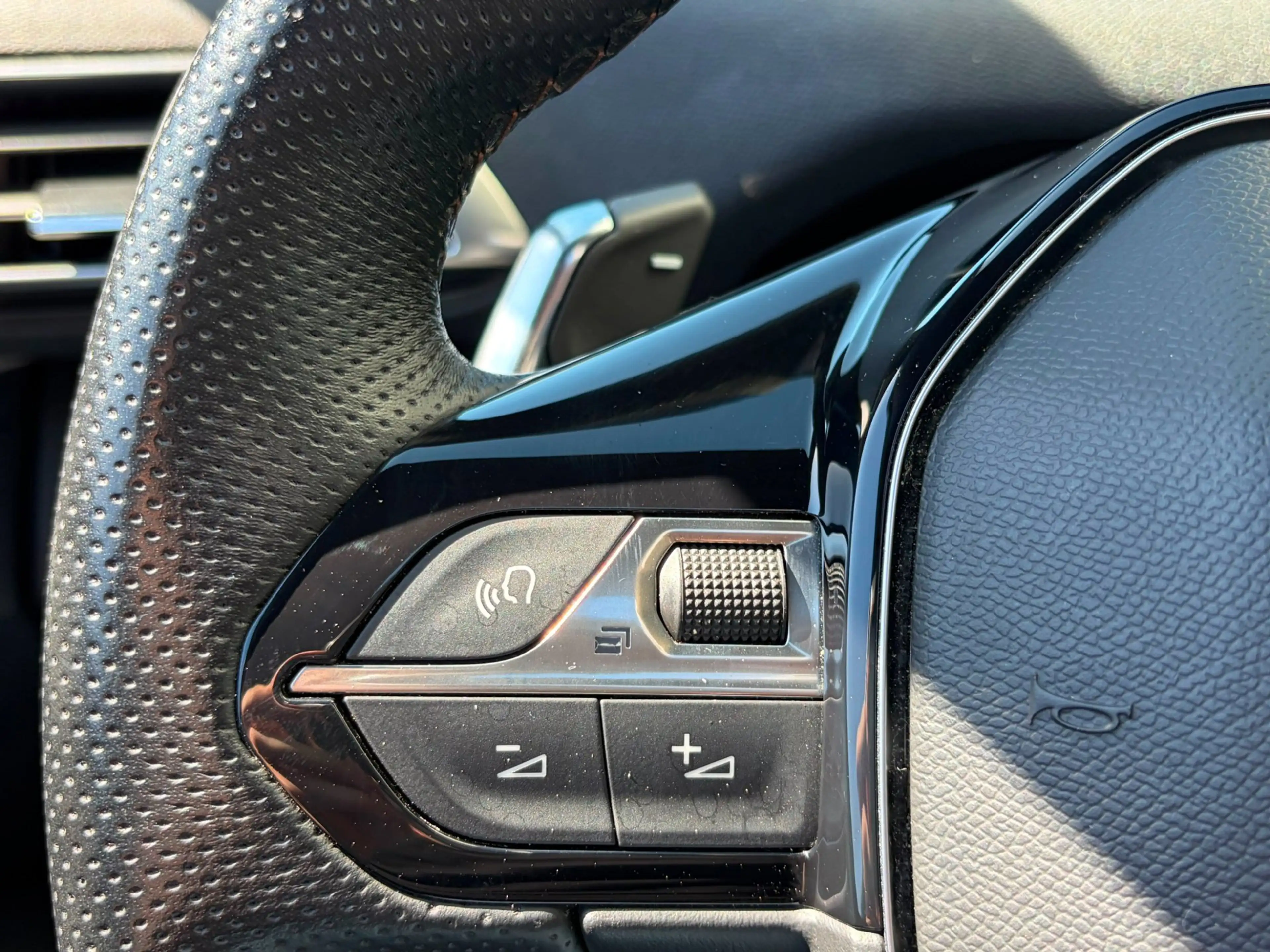 Peugeot 5008 1.2 PureTech GT| PANO| ALCANTARA|FOCAL|MEMORY| — photo 30