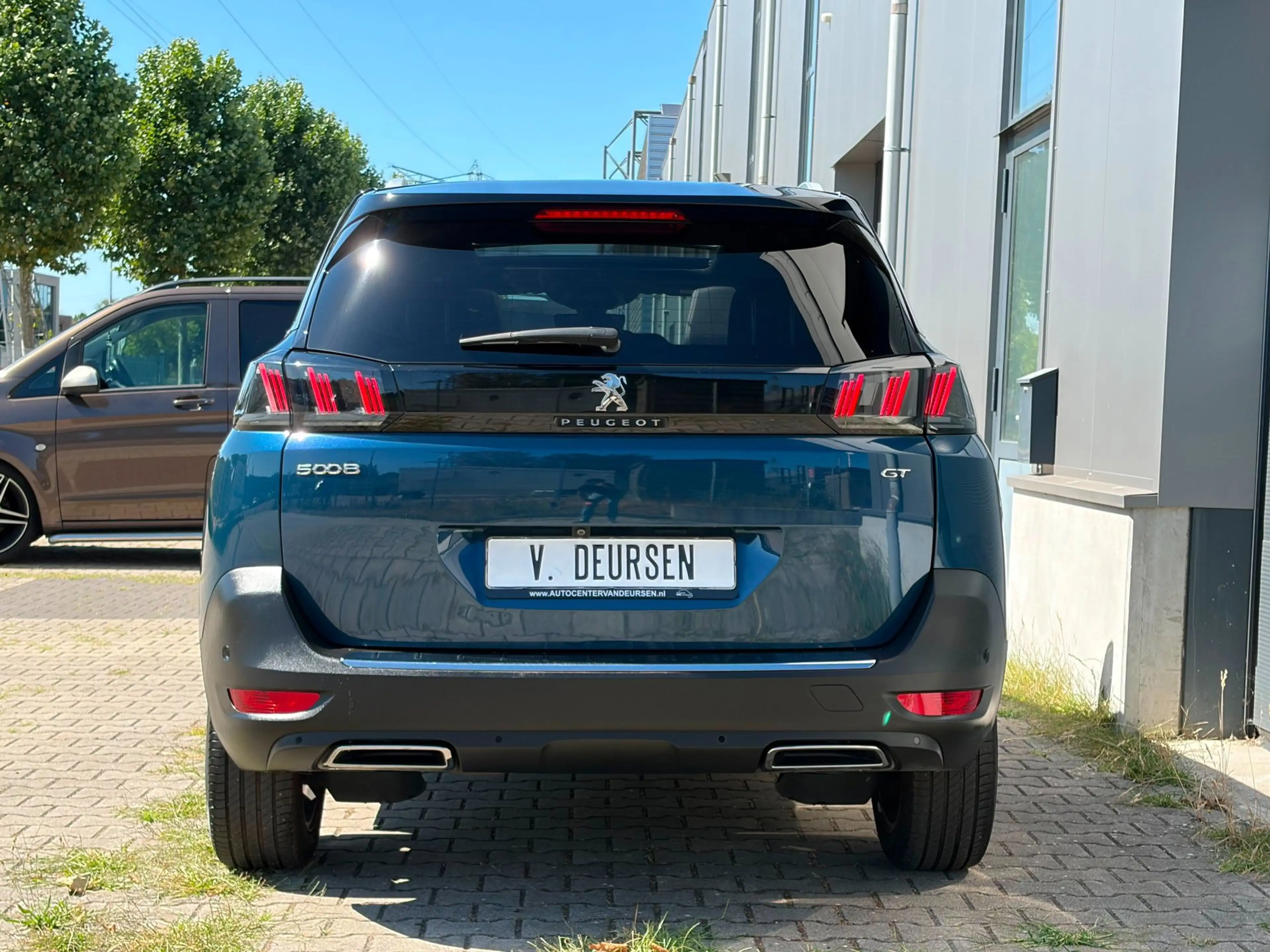 Peugeot 5008 1.2 PureTech GT| PANO| ALCANTARA|FOCAL|MEMORY| — photo 6