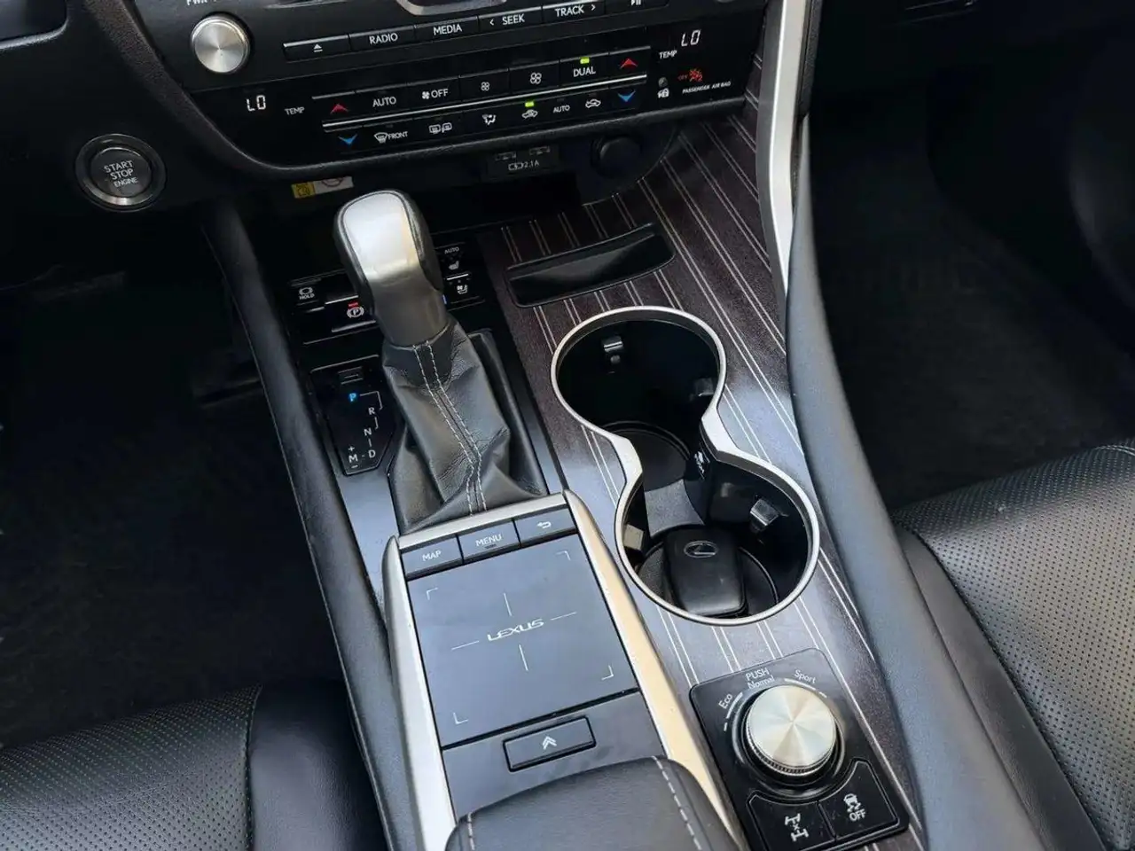 Lexus RX снимка Lexus RX