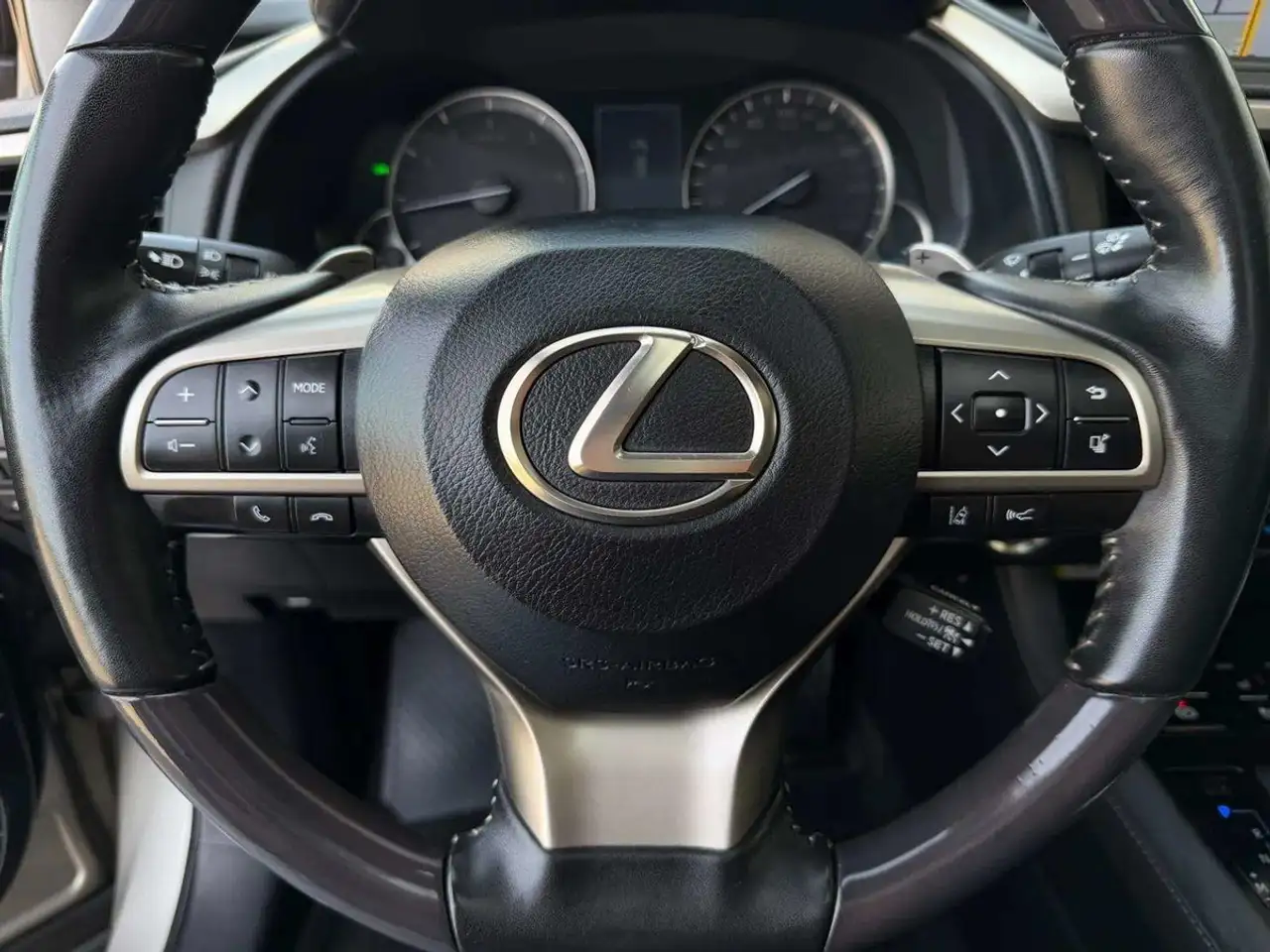 Lexus RX снимка Lexus RX
