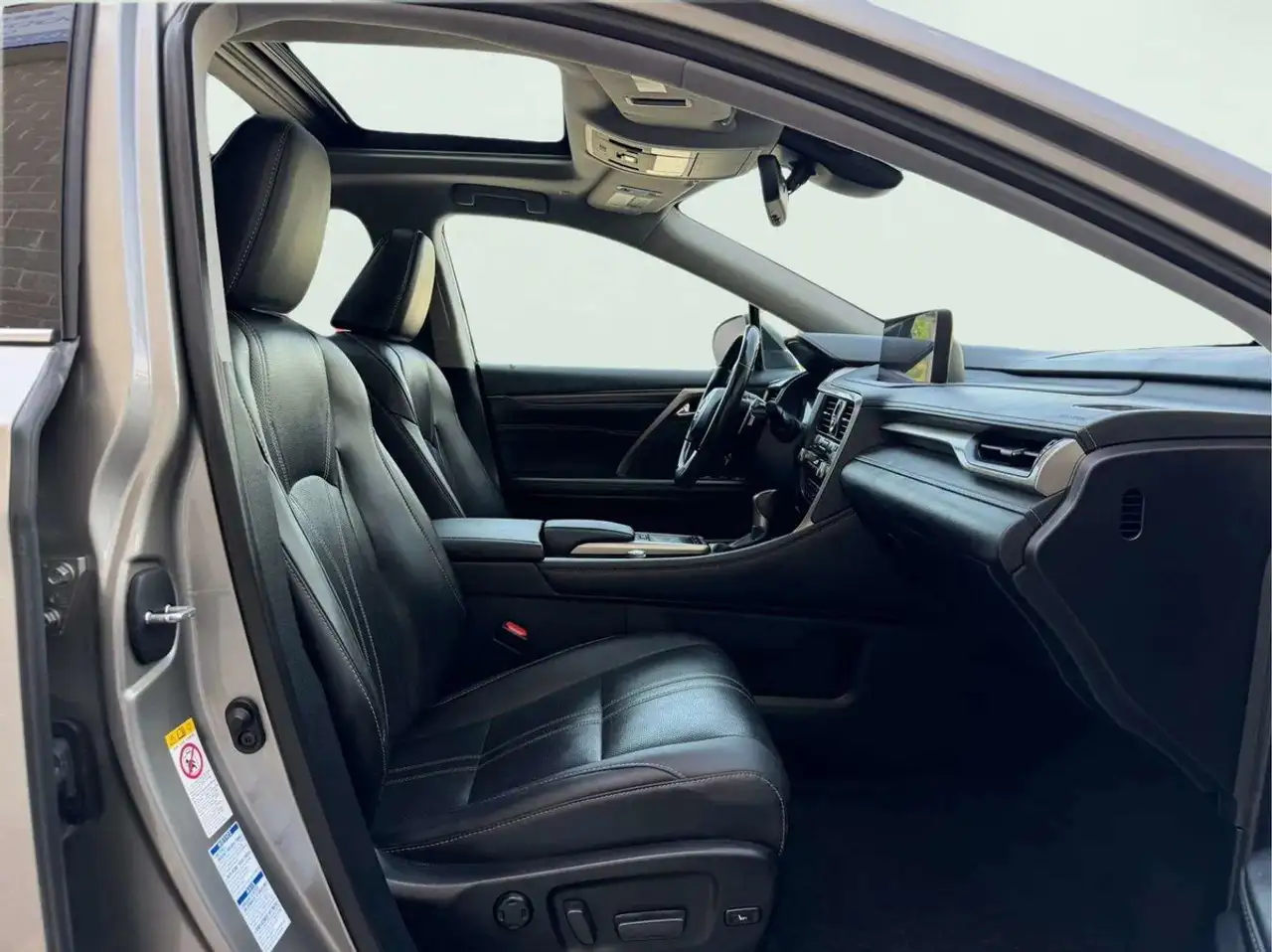 Lexus RX снимка Lexus RX